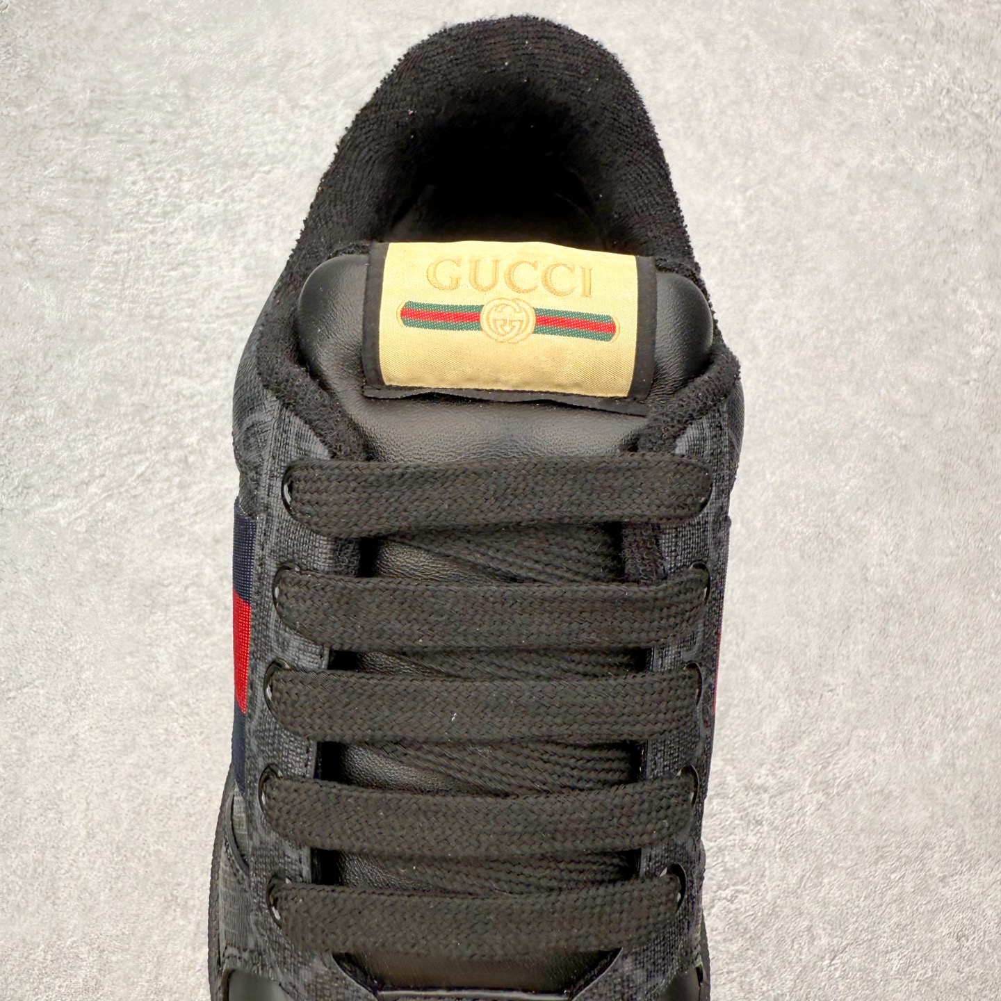 图片[5]-＃纯原福利 Gucci 古驰 Screener 运动休闲时装奢侈品系列 GG珐琅扣 擦脏做旧小脏鞋 高端零售海淘商家混卖版本 东莞纯原品质 原鞋对照工艺生产 原厂一致色泽度玛瑙珐琅GG扣 原版一致鞋舌鞋带处擦脏工艺 全套原版包装外盒配件 意大利进口磨砂头层牛皮 后跟原版一致哑光丝印烫金字体 全网独家复刻细节 ）同源出厂真丝绸防尘鞋套袋 原装雪梨形超软沙绒纸团，工艺无缝细空胶技术，原版一致私模开发大底 尺码：35 36 37 38 39 40 41 42 43 44 45-选品中心