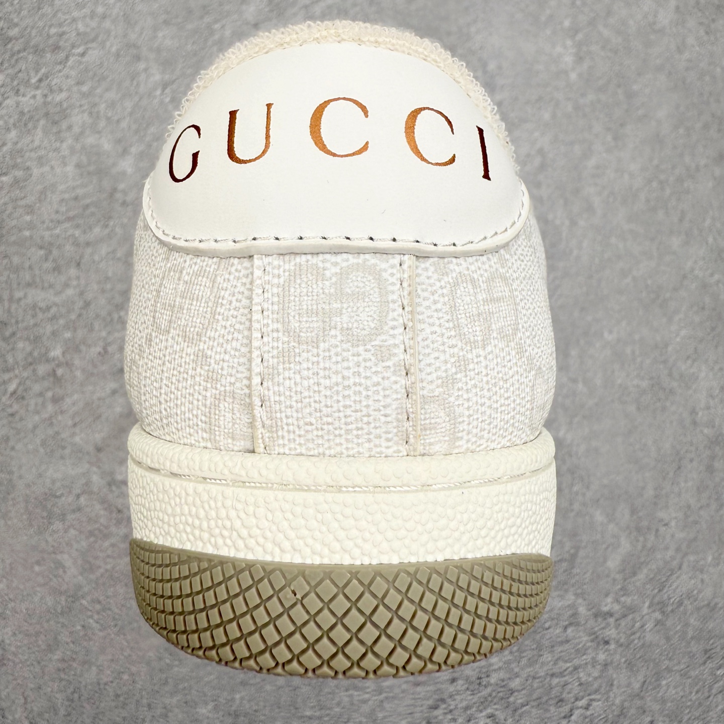 图片[8]-＃纯原福利 Gucci 古驰 Screener 运动休闲时装奢侈品系列 GG珐琅扣 擦脏做旧小脏鞋 高端零售海淘商家混卖版本 东莞纯原品质 原鞋对照工艺生产 原厂一致色泽度玛瑙珐琅GG扣 原版一致鞋舌鞋带处擦脏工艺 全套原版包装外盒配件 意大利进口磨砂头层牛皮 后跟原版一致哑光丝印烫金字体 全网独家复刻细节 ）同源出厂真丝绸防尘鞋套袋 原装雪梨形超软沙绒纸团，工艺无缝细空胶技术，原版一致私模开发大底 尺码：35 36 37 38 39 40 41 42 43 44 45-选品中心