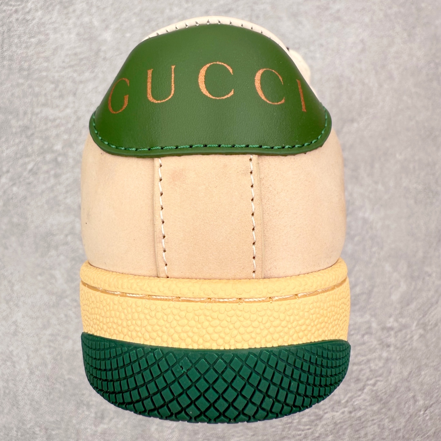 图片[8]-＃纯原福利 Gucci 古驰 Screener 运动休闲时装奢侈品系列 GG珐琅扣 擦脏做旧小脏鞋 高端零售海淘商家混卖版本 东莞纯原品质 原鞋对照工艺生产 原厂一致色泽度玛瑙珐琅GG扣 原版一致鞋舌鞋带处擦脏工艺 全套原版包装外盒配件 意大利进口磨砂头层牛皮 后跟原版一致哑光丝印烫金字体 全网独家复刻细节 ）同源出厂真丝绸防尘鞋套袋 原装雪梨形超软沙绒纸团，工艺无缝细空胶技术，原版一致私模开发大底 尺码：35 36 37 38 39 40 41 42 43 44 45-选品中心