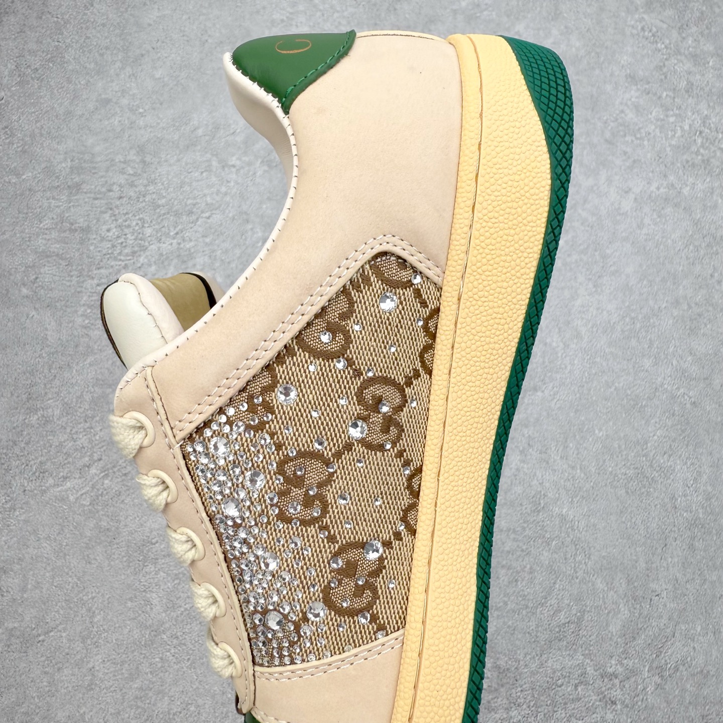 图片[7]-＃纯原福利 Gucci 古驰 Screener 运动休闲时装奢侈品系列 GG珐琅扣 擦脏做旧小脏鞋 高端零售海淘商家混卖版本 东莞纯原品质 原鞋对照工艺生产 原厂一致色泽度玛瑙珐琅GG扣 原版一致鞋舌鞋带处擦脏工艺 全套原版包装外盒配件 意大利进口磨砂头层牛皮 后跟原版一致哑光丝印烫金字体 全网独家复刻细节 ）同源出厂真丝绸防尘鞋套袋 原装雪梨形超软沙绒纸团，工艺无缝细空胶技术，原版一致私模开发大底 尺码：35 36 37 38 39 40 41 42 43 44 45-选品中心