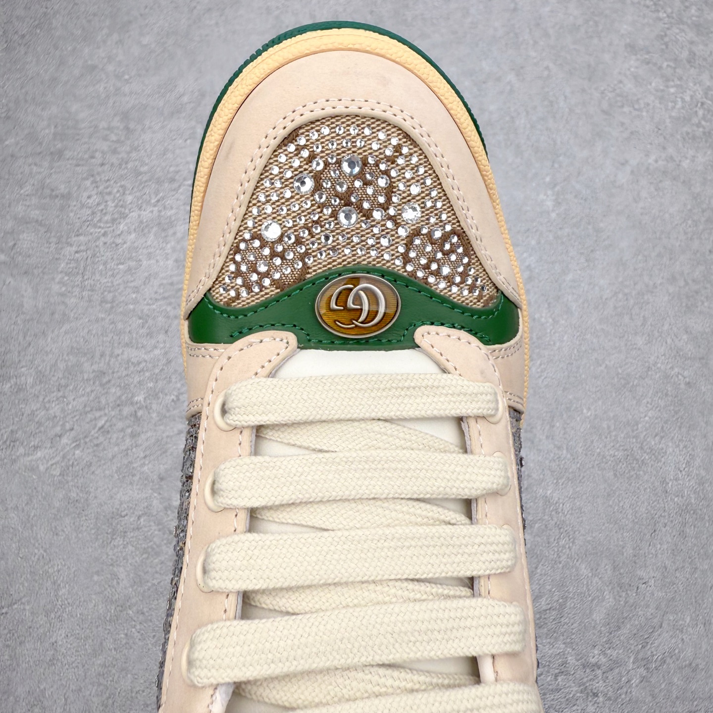 图片[4]-＃纯原福利 Gucci 古驰 Screener 运动休闲时装奢侈品系列 GG珐琅扣 擦脏做旧小脏鞋 高端零售海淘商家混卖版本 东莞纯原品质 原鞋对照工艺生产 原厂一致色泽度玛瑙珐琅GG扣 原版一致鞋舌鞋带处擦脏工艺 全套原版包装外盒配件 意大利进口磨砂头层牛皮 后跟原版一致哑光丝印烫金字体 全网独家复刻细节 ）同源出厂真丝绸防尘鞋套袋 原装雪梨形超软沙绒纸团，工艺无缝细空胶技术，原版一致私模开发大底 尺码：35 36 37 38 39 40 41 42 43 44 45-选品中心