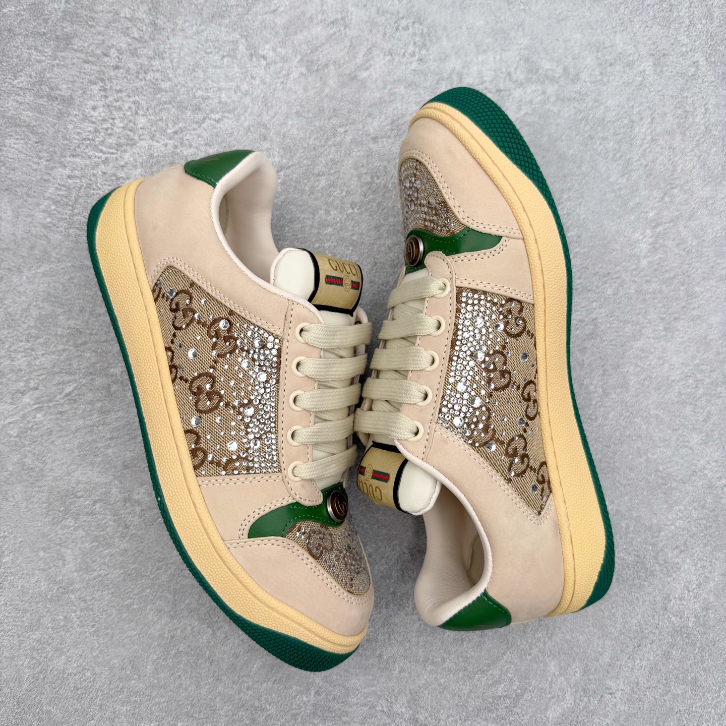 图片[3]-＃纯原福利 Gucci 古驰 Screener 运动休闲时装奢侈品系列 GG珐琅扣 擦脏做旧小脏鞋 高端零售海淘商家混卖版本 东莞纯原品质 原鞋对照工艺生产 原厂一致色泽度玛瑙珐琅GG扣 原版一致鞋舌鞋带处擦脏工艺 全套原版包装外盒配件 意大利进口磨砂头层牛皮 后跟原版一致哑光丝印烫金字体 全网独家复刻细节 ）同源出厂真丝绸防尘鞋套袋 原装雪梨形超软沙绒纸团，工艺无缝细空胶技术，原版一致私模开发大底 尺码：35 36 37 38 39 40 41 42 43 44 45-选品中心