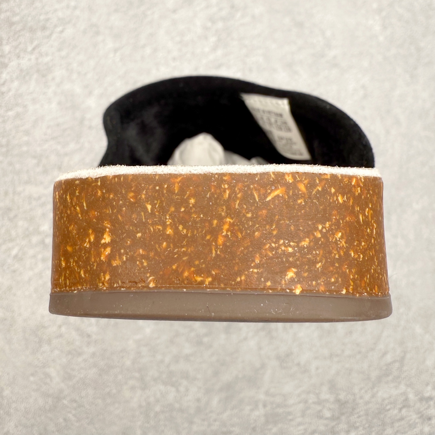 图片[8]-AD Originals Adimule 舒适百搭防磨包头拖鞋 男女同款 实拍调校N版已经零色差零失真 百分百还原实物色彩所见即所得 不存在货不对板色差等低级问题 选购参考实物拍摄 不混卖不参货 只用心做好货严格选品 承诺混一赔十 尺码：36 36.5 37.5 38 38.5 39 40 40.5 41 42 42.5 43 44 44.5 45-选品中心