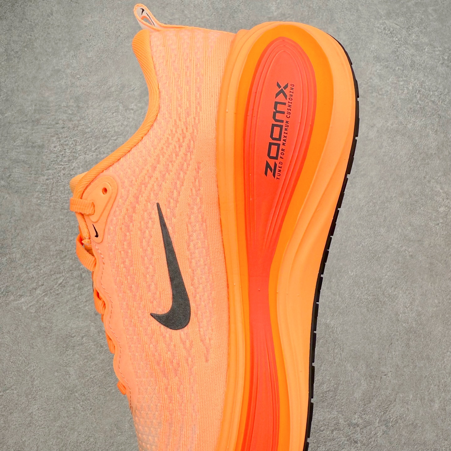 图片[7]-NK Vomero Plus 时尚舒适 网布防滑耐磨 低帮跑步鞋 HV8150-801 实拍调校N版已经零色差零失真 百分百还原实物色彩所见即所得 不存在货不对板色差等低级问题 选购参考实物拍摄 不混卖不参货 只用心做好货严格选品 承诺混一赔十 尺码：36 36.5 37.5 38 38.5 39 40 40.5 41 42 42.5 43 44 44.5 45-选品中心