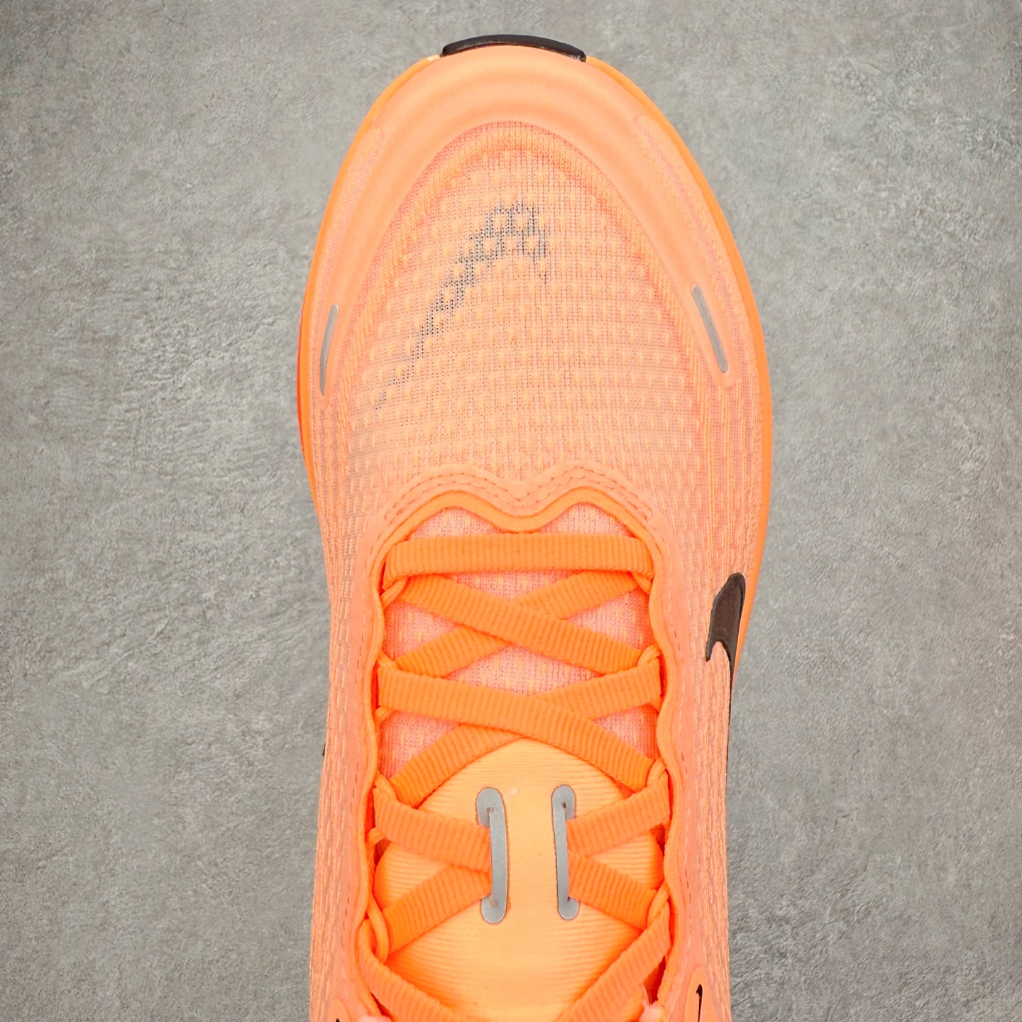 图片[4]-NK Vomero Plus 时尚舒适 网布防滑耐磨 低帮跑步鞋 HV8150-801 实拍调校N版已经零色差零失真 百分百还原实物色彩所见即所得 不存在货不对板色差等低级问题 选购参考实物拍摄 不混卖不参货 只用心做好货严格选品 承诺混一赔十 尺码：36 36.5 37.5 38 38.5 39 40 40.5 41 42 42.5 43 44 44.5 45-选品中心