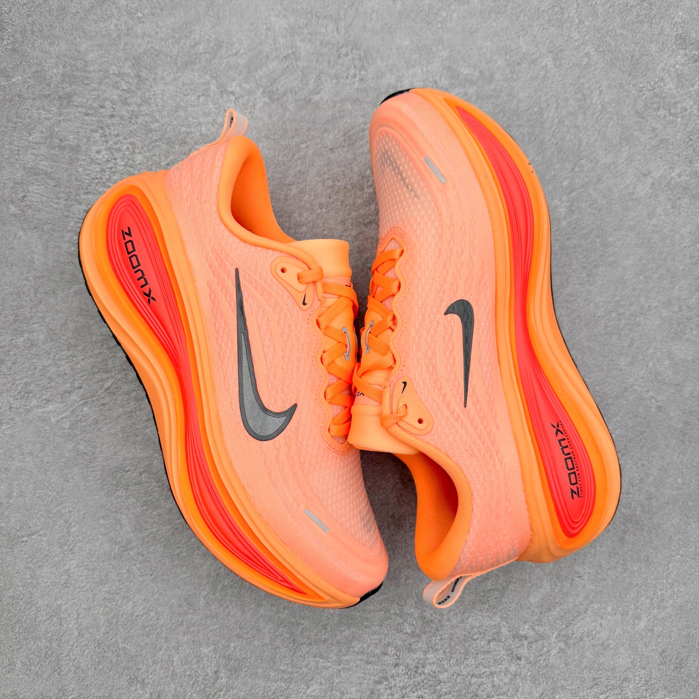 图片[3]-NK Vomero Plus 时尚舒适 网布防滑耐磨 低帮跑步鞋 HV8150-801 实拍调校N版已经零色差零失真 百分百还原实物色彩所见即所得 不存在货不对板色差等低级问题 选购参考实物拍摄 不混卖不参货 只用心做好货严格选品 承诺混一赔十 尺码：36 36.5 37.5 38 38.5 39 40 40.5 41 42 42.5 43 44 44.5 45-选品中心