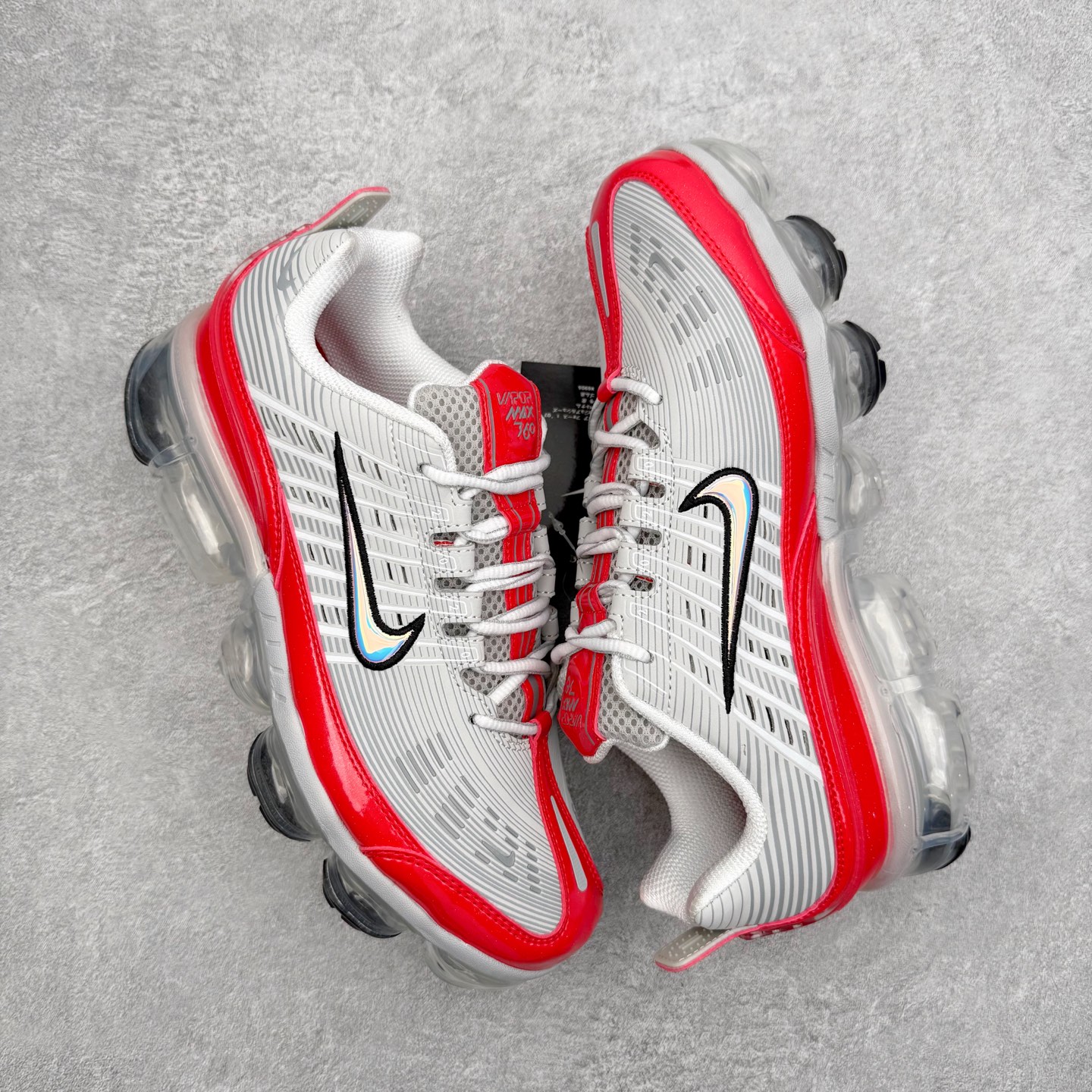 图片[3]-NK Vapormax 360 简约舒适织物低帮气垫休闲跑步鞋 CK2718-002 鞋面依旧延续经典设计，中底则加入了 VaporMax 气垫科技。值得一提的是气垫后跟处带有特殊的支架设计，致敬早期 Air Max 360气垫提高稳定性的后跟支架。实拍调校N版已经零色差零失真 百分百还原实物色彩所见即所得 不存在货不对板色差等低级问题 选购参考实物拍摄 不混卖不参货 只用心做好货严格选品 承诺混一赔十 尺码：36 36.5 37.5 38 38.5 39 40 40.5 41 42 42.5 43 44 44.5 45 46-选品中心