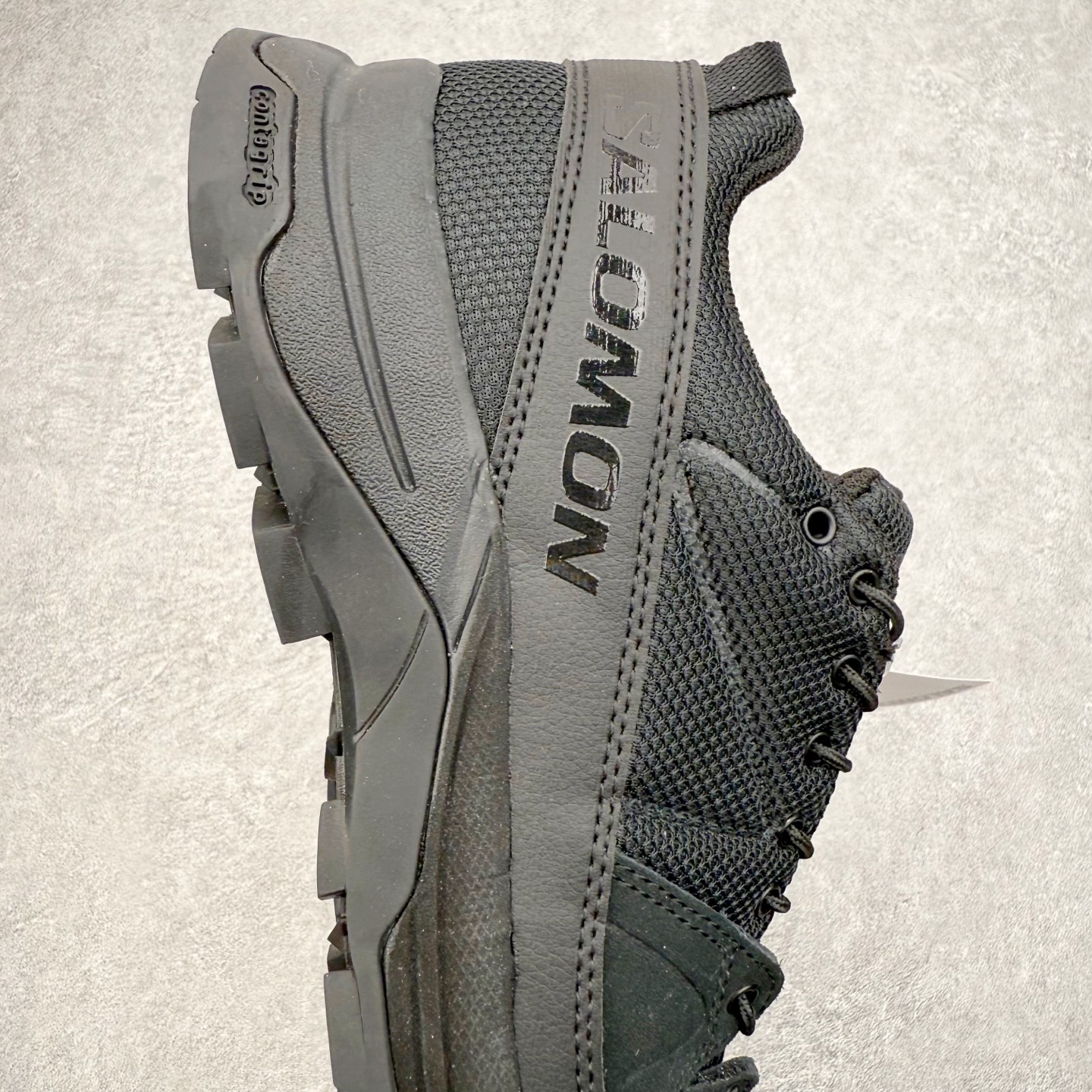 图片[6]-MM6 Maison Margiela x SALOMON X-ALP 萨洛蒙联名帆布织物舒适清凉低帮生活休闲鞋 男女同款 纯原外贸平台特供订单 耗时半年巨作 全套原纸板楦头开发 原厂特供网布配套加持 确保原汁原味 完美呈现版型 原档数据独家私模五层组合大底 原装Ortholite轻量化鞋垫 中底布带钢印编号 原厂TPU锁扣 进口港宝加持 后跟自然饱满 还原公司包裹性 尺码：36 36.5 37.5 38 38.5 39 40 40.5 41 42 42.5 43 44 44.5 45-选品中心