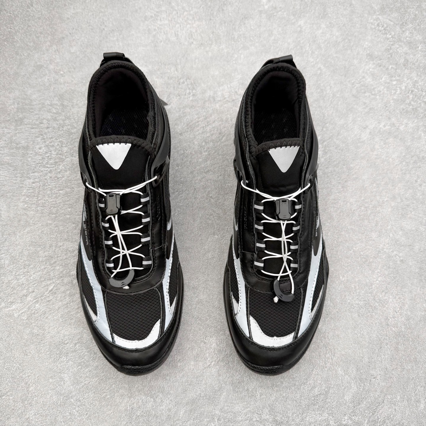 图片[2]-ECCO爱步健身男鞋 2023秋新款BIOM缓震舒适慢跑鞋 健步2.0 系列黄景瑜同款 城市运动鞋 GORE-TEX防水技术结合了优化的透气性和潮湿性天气防护的功能 直接注塑工艺连接鞋面与鞋底 一体成型，合脚耐穿 BIOM自然律动科技，令双足自然平行落地 长效缓震，带来裸足运动体验 橡胶大底，抓地力强，具有良好的防滑耐磨性 缓震透气 适跑畅练 尺码：39 40 41 42 43 44（正常码）-选品中心