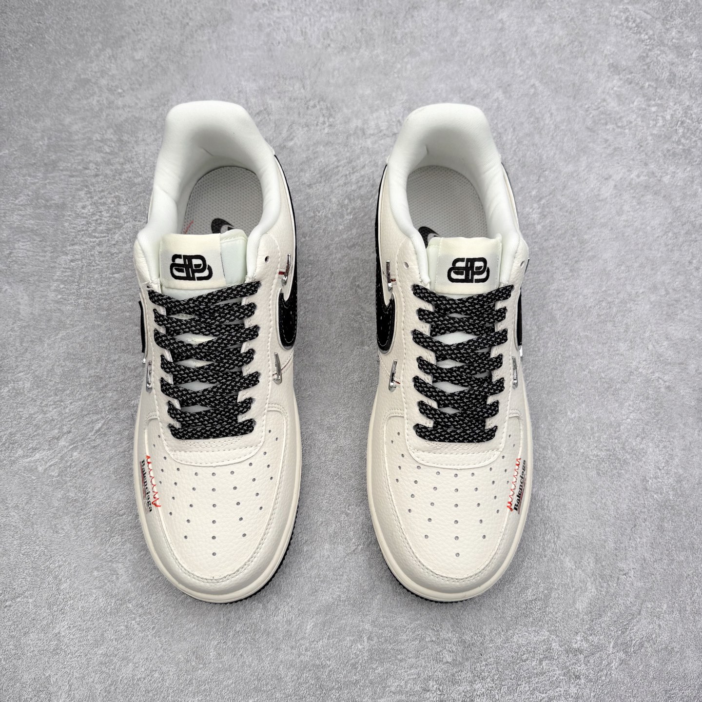 图片[2]-NK Air Force 1´07 Low 空军一号低帮百搭休闲运动板鞋 DD1928-309 柔软、弹性十足的缓震性能和出色的中底设计 横跨复古与现代的外型结合 造就出风靡全球 三十多年的Force 1 直到今天还深受青睐 实拍调校N版已经零色差零失真 百分百还原实物色彩所见即所得 不存在货不对板色差等低级问题 选购参考实物拍摄 不混卖不参货 只用心做好货严格选品 承诺混一赔十 尺码：36 36.5 37.5 38 38.5 39 40 40.5 41 42 42.5 43 44 44.5 45-选品中心