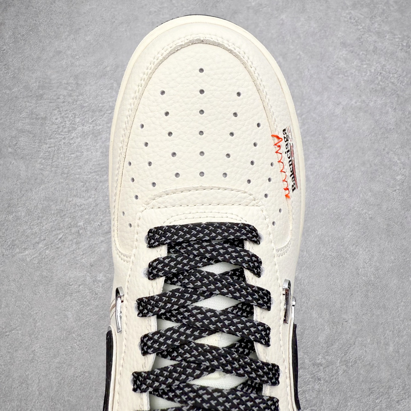 图片[4]-NK Air Force 1´07 Low 空军一号低帮百搭休闲运动板鞋 DD1928-309 柔软、弹性十足的缓震性能和出色的中底设计 横跨复古与现代的外型结合 造就出风靡全球 三十多年的Force 1 直到今天还深受青睐 实拍调校N版已经零色差零失真 百分百还原实物色彩所见即所得 不存在货不对板色差等低级问题 选购参考实物拍摄 不混卖不参货 只用心做好货严格选品 承诺混一赔十 尺码：36 36.5 37.5 38 38.5 39 40 40.5 41 42 42.5 43 44 44.5 45-选品中心