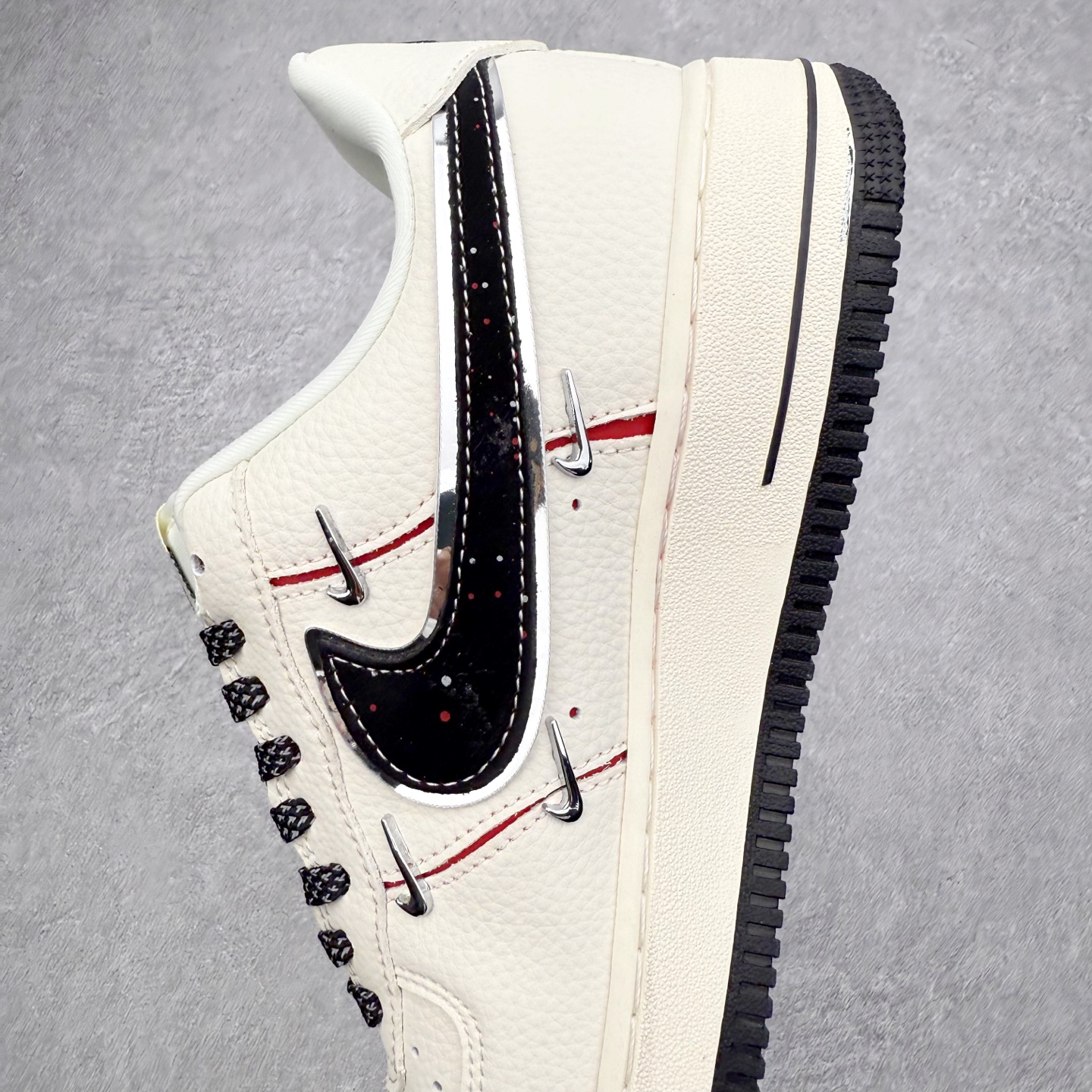 图片[7]-NK Air Force 1´07 Low 空军一号低帮百搭休闲运动板鞋 DD1928-309 柔软、弹性十足的缓震性能和出色的中底设计 横跨复古与现代的外型结合 造就出风靡全球 三十多年的Force 1 直到今天还深受青睐 实拍调校N版已经零色差零失真 百分百还原实物色彩所见即所得 不存在货不对板色差等低级问题 选购参考实物拍摄 不混卖不参货 只用心做好货严格选品 承诺混一赔十 尺码：36 36.5 37.5 38 38.5 39 40 40.5 41 42 42.5 43 44 44.5 45-选品中心