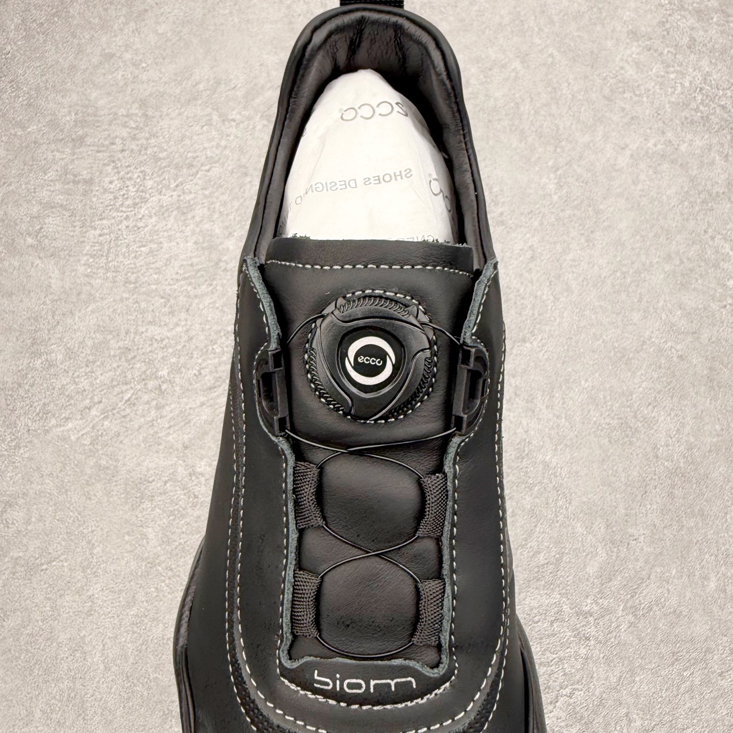 图片[5]-ECCO爱步跑步鞋百搭舒适 秋冬新款厚底休闲运动鞋男鞋 灵动系列 黄景瑜同款 品质牛皮鞋面，轻盈柔韧 具有良好的透气性 细腻柔软 简约系带设计 可自由调节松紧 贴合脚型 PU泡沫橡胶大底 抓地力强 具有良好的防滑耐磨性 时尚简约 休闲百搭 尺码：38 39 40 41 42 43 44 （皮鞋码）-选品中心