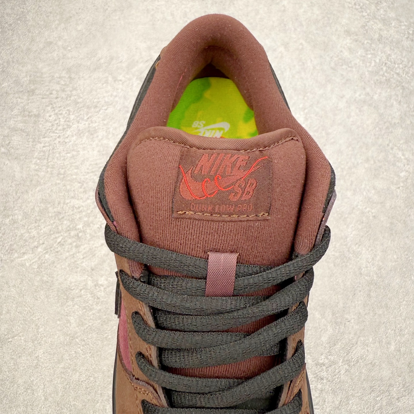 图片[5]-＃F版 NK SB Dunk Low FN0619-600 极限压缩利润空间 超乎所想的高性价比 用料绝不含糊 原盒原配 正确耐磨橡胶大底 超高清洁度 全鞋零毛边皮料切割 全套原楦原模倾力打造完美版型 尺码：36 36.5 37.5 38 38.5 39 40 40.5 41 42 42.5 43 44 44.5 45 46 47.5-选品中心