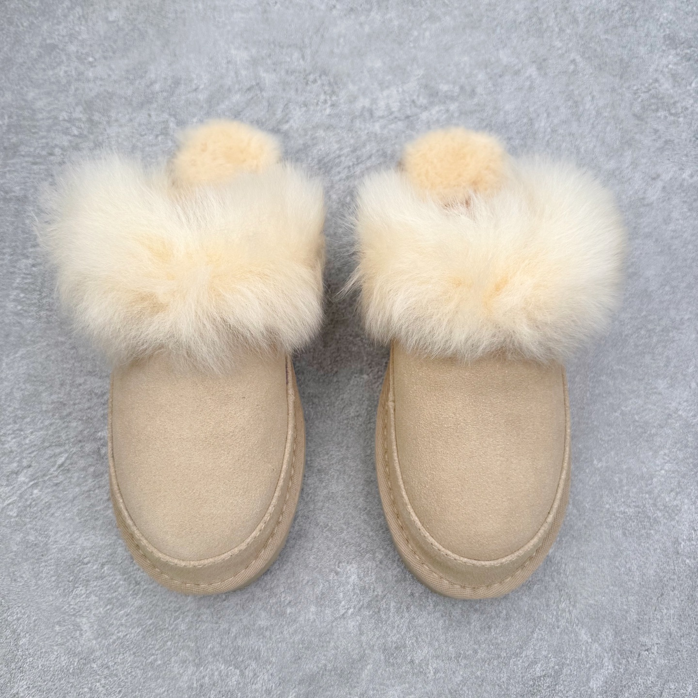 图片[2]-UGG 3930 秋冬羊皮毛一体雪地靴 全鞋采用ZP同厂 隆丰A级澳洲进口羊皮毛一体 品牌代工厂生产线 完全遵循ZP工艺流程 代工厂原厂版师 秉承无原鞋不开发选择 注重每一处细节 市面最正版型 TREADLITE\\\”轻翼\\\”科技外底 轻便/耐用/柔韧/桩型【售后郑重承诺】一个月内若出现重大脱胶/断底等质量问题 直接为您换新！尺码：35 36 37 38 39 40-选品中心