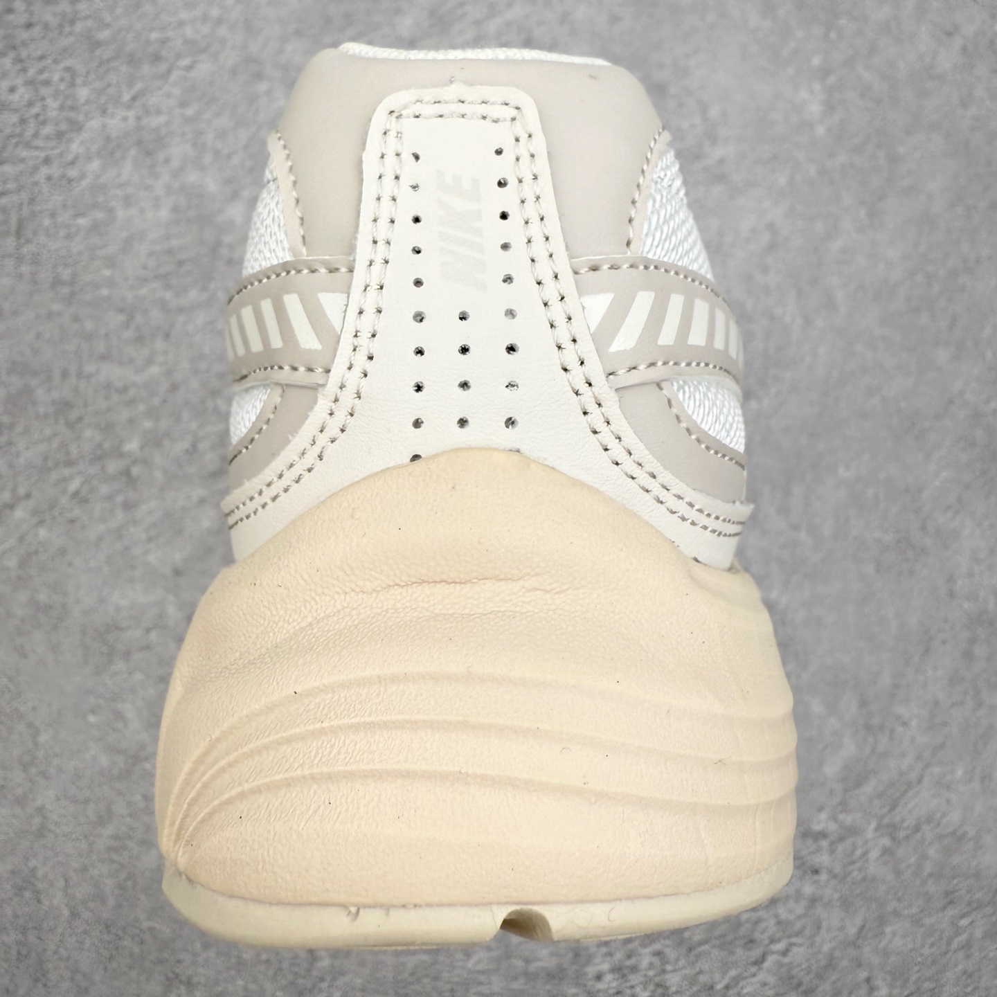 图片[8]-NK Initiator 创始者系列复古老爹鞋运动舒适复古网布合成革减震防滑耐磨低帮休闲跑步鞋 Ins爆火全新韩系古着风 回味经典 采用透气网眼鞋面和支撑覆盖层 自然运动设计的Phlyon中底用于缓冲 BRS 1000碳橡胶外底具有轻质柔韧性 牵引力和耐用性 尺码：36 36.5 37.5 38 38.5 39 40 40.5 41 42 42.5 43 44 45-选品中心