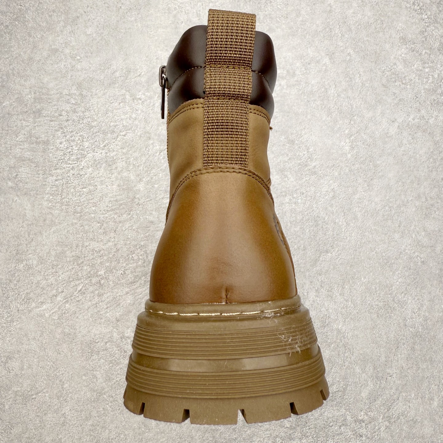 图片[8]-Timberland添柏岚/天伯伦户外中帮休闲大黄靴系列 广东大厂品质 原盒原包装 面料采用意大利🇮🇹顶级磨砂细纹牛皮 搭配防臭防腐真皮乳胶鞋垫 给您完美的穿着体验 质量考究耐穿 型男必备 专治不帅 高品质脚感一流 尺码：38 39 40 41 42 43 44（皮鞋码）-选品中心