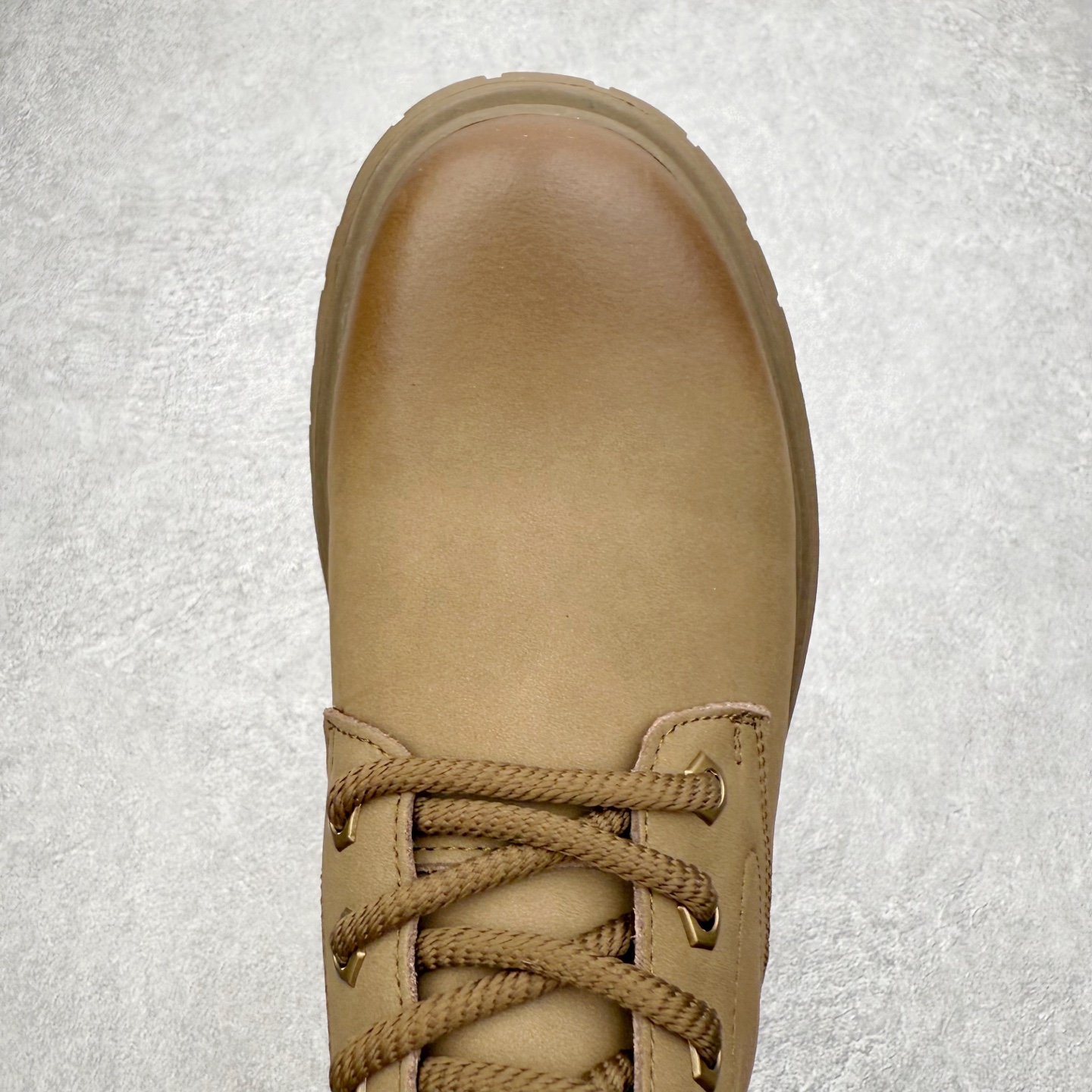 图片[4]-Timberland添柏岚/天伯伦户外中帮休闲大黄靴系列 广东大厂品质 原盒原包装 面料采用意大利🇮🇹顶级磨砂细纹牛皮 搭配防臭防腐真皮乳胶鞋垫 给您完美的穿着体验 质量考究耐穿 型男必备 专治不帅 高品质脚感一流 尺码：38 39 40 41 42 43 44（皮鞋码）-选品中心