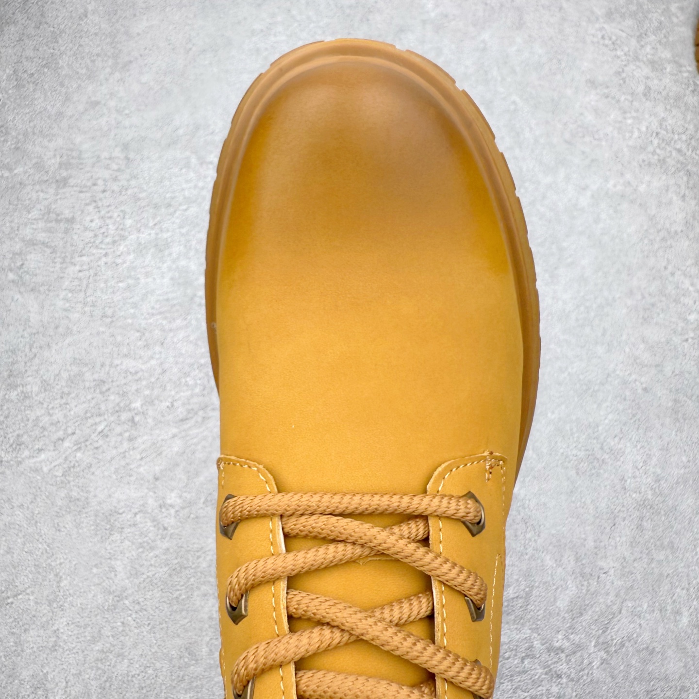 图片[4]-Timberland添柏岚/天伯伦户外中帮休闲大黄靴系列 广东大厂品质 原盒原包装 面料采用意大利🇮🇹顶级磨砂细纹牛皮 搭配防臭防腐真皮乳胶鞋垫 给您完美的穿着体验 质量考究耐穿 型男必备 专治不帅 高品质脚感一流 尺码：38 39 40 41 42 43 44（皮鞋码）-选品中心