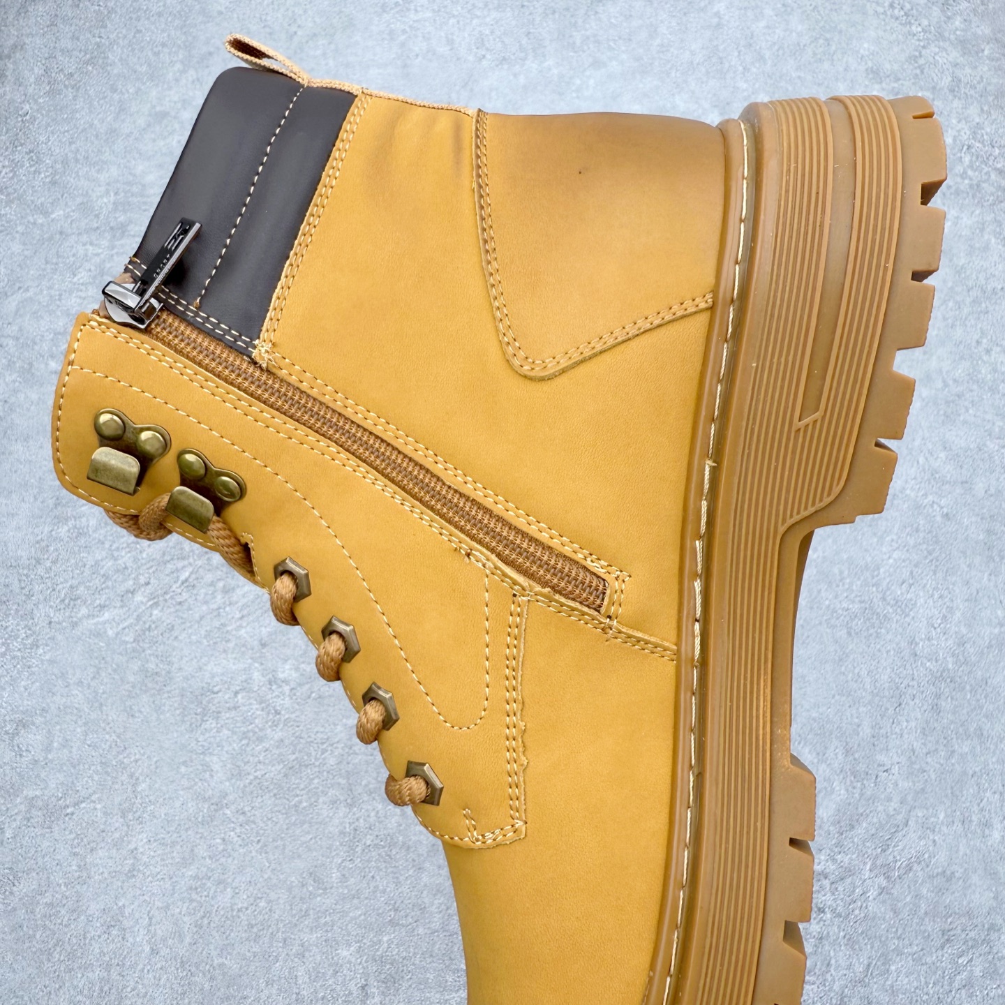 图片[7]-Timberland添柏岚/天伯伦户外中帮休闲大黄靴系列 广东大厂品质 原盒原包装 面料采用意大利🇮🇹顶级磨砂细纹牛皮 搭配防臭防腐真皮乳胶鞋垫 给您完美的穿着体验 质量考究耐穿 型男必备 专治不帅 高品质脚感一流 尺码：38 39 40 41 42 43 44（皮鞋码）-选品中心