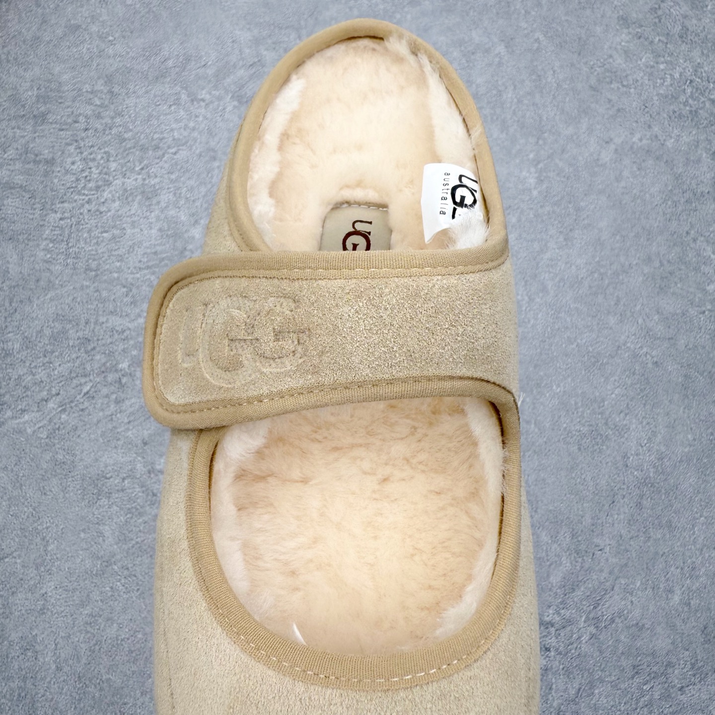 图片[5]-UGG 0881 秋冬羊皮毛一体雪地靴 全鞋采用ZP同厂 隆丰A级澳洲进口羊皮毛一体 品牌代工厂生产线 完全遵循ZP工艺流程 代工厂原厂版师 秉承无原鞋不开发选择 注重每一处细节 市面最正版型 TREADLITE\\\”轻翼\\\”科技外底 轻便/耐用/柔韧/桩型【售后郑重承诺】一个月内若出现重大脱胶/断底等质量问题 直接为您换新！尺码：35 36 37 38 39 40-选品中心