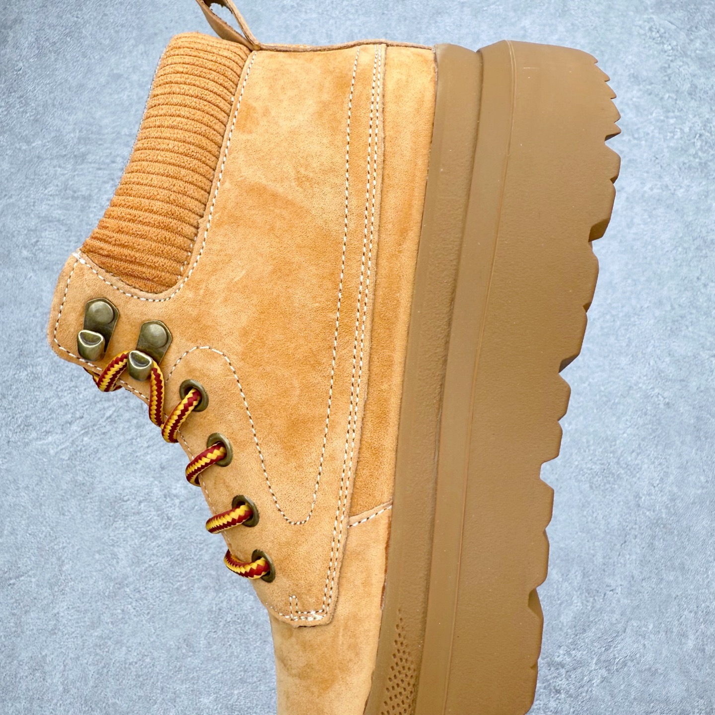 图片[7]-UGG Tasman Weather Hybrid 塔斯曼混合系列轻量休闲鞋 美国UGG秋冬新品（毛绒一体内里🔥保暖锁热）秋冬必备 户外男士高帮休闲马丁靴雪地靴系列 广东大厂品质 秋冬新款 时尚潮流搭配 面料釆用意大利进口磨砂牛皮 全鞋真牛皮材料 大底到五金都是代工厂原材料制作 好货不杀猪 首单质量严格把控 全套官网统一包装 今年冬季防寒户外专用产品 日常随意搭配 型男必备‼尺码：38-44-选品中心