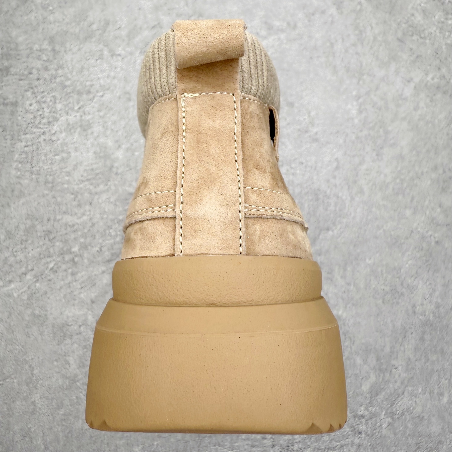 图片[8]-UGG Tasman Weather Hybrid 塔斯曼混合系列轻量休闲鞋 美国UGG秋冬新品（毛绒一体内里🔥保暖锁热）秋冬必备 户外男士高帮休闲马丁靴雪地靴系列 广东大厂品质 秋冬新款 时尚潮流搭配 面料釆用意大利进口磨砂牛皮 全鞋真牛皮材料 大底到五金都是代工厂原材料制作 好货不杀猪 首单质量严格把控 全套官网统一包装 今年冬季防寒户外专用产品 日常随意搭配 型男必备‼尺码：38-44-选品中心