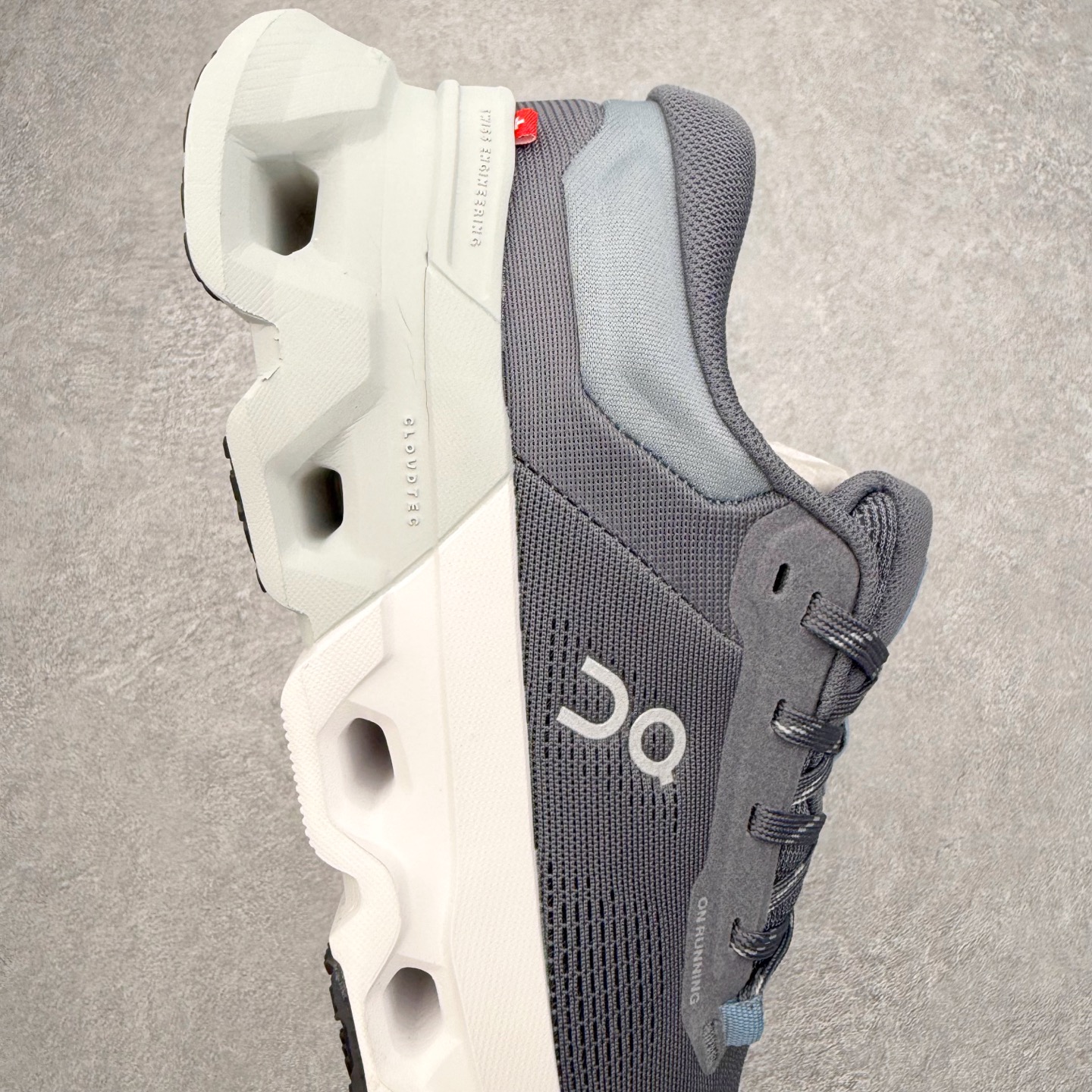 图片[6]-＃DT On昂跑 Cloudflyer 5 百搭舒适减震跑步鞋 此运动品牌 开创于2010年 缓震着陆、强效回弹、轻柔质感的设计构思始终是ON研制关键 与此同时基于“为全球提供革新性的跑步感受”信念 陆续推出了多款跑鞋及其以专业运动人体跑步工程学为设计关键的功能性跑步服饰设备 让跑者不费力气地畅快畅跑 尺码：36 36.5 37.5 38 38.5 39 40 40.5 41 42 42.5 43 44 44.5 45-选品中心