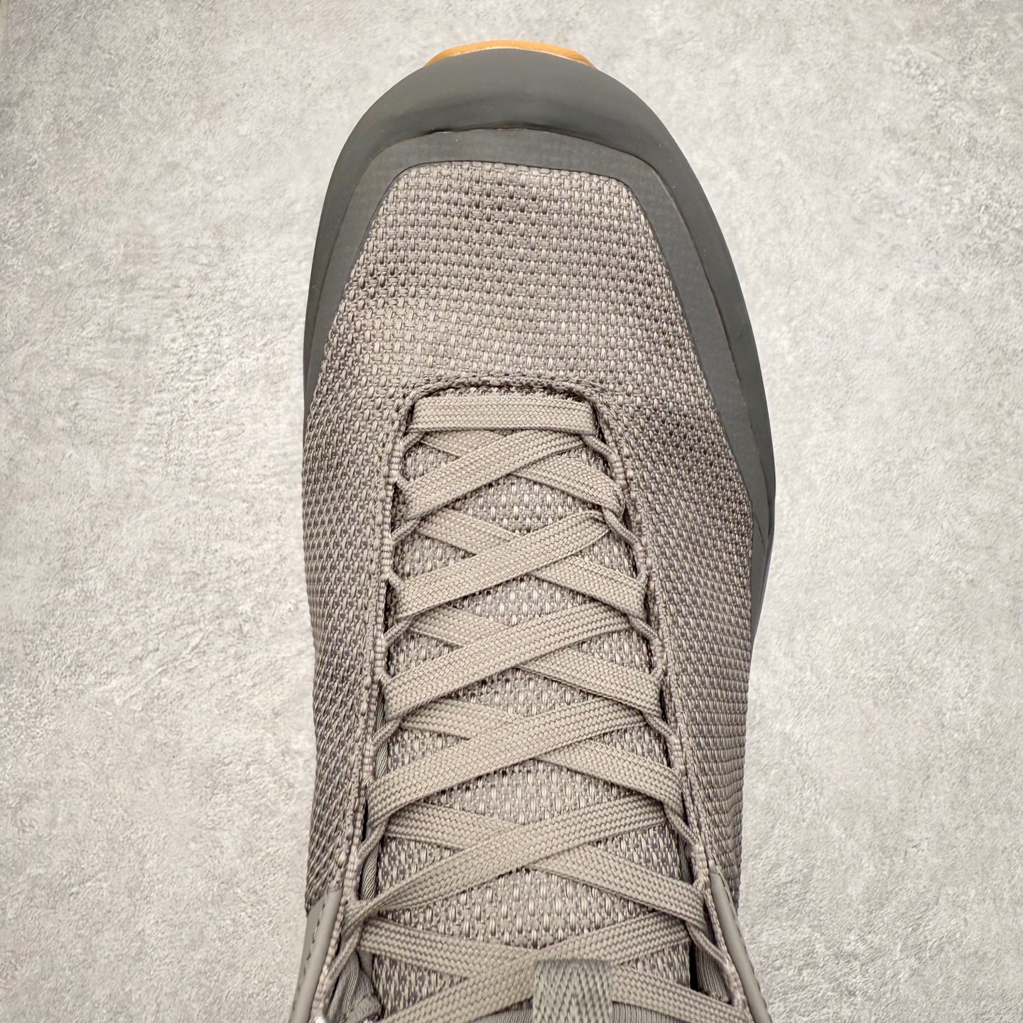 图片[4]-＃HP Arcteryx Aerios FL 2 Mid Gtx 始祖鸟涤纶TPU 覆盖防水耐磨防水透气包裹性支撑中帮徒步鞋 Arcteryx中文名始祖鸟 加拿大户外服饰品牌 1989年创立于加拿大温哥华 始祖鸟来自加拿大海岸山脉 植根高山的专业户外品牌 始终秉承对精湛设计和工艺孜孜以求的准则 从1989年创立至今 Arcteryx始终不断在产品设计与做工上不惜工本 以满足始祖鸟的标准 品质、设计以及精简的理念造就了其良好的性能 并能满足严苛环境下的使用需求 尺码：36 37 38 39 40 41 42 43 44-选品中心