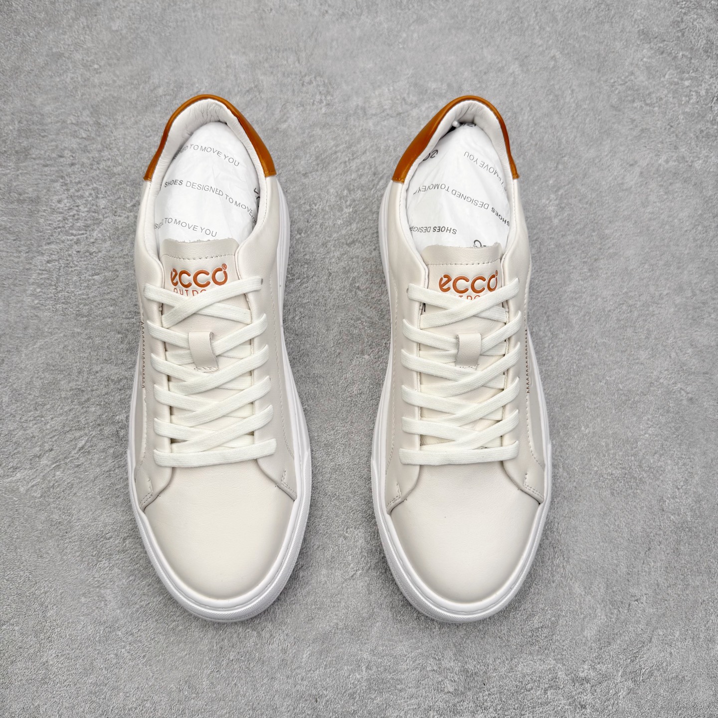 图片[2]-ECCO爱步男士休闲小白鞋 简单耐看清爽版型 百搭休闲板鞋 柔酷7号系列 鞋面采用进口小牛皮+透气头层猪皮内里 时尚个性 出街有型 简约系带设计 可自由调节松紧 鞋底采用高端顶级TPR环保科技材料 磨具贴合鞋底给你不一样的缓力性能 舒适 增强运动性 高端大气时尚不失稳重 休闲百搭 简约利落 尺码：38 39 40 41 42 43 44（皮鞋码）-选品中心