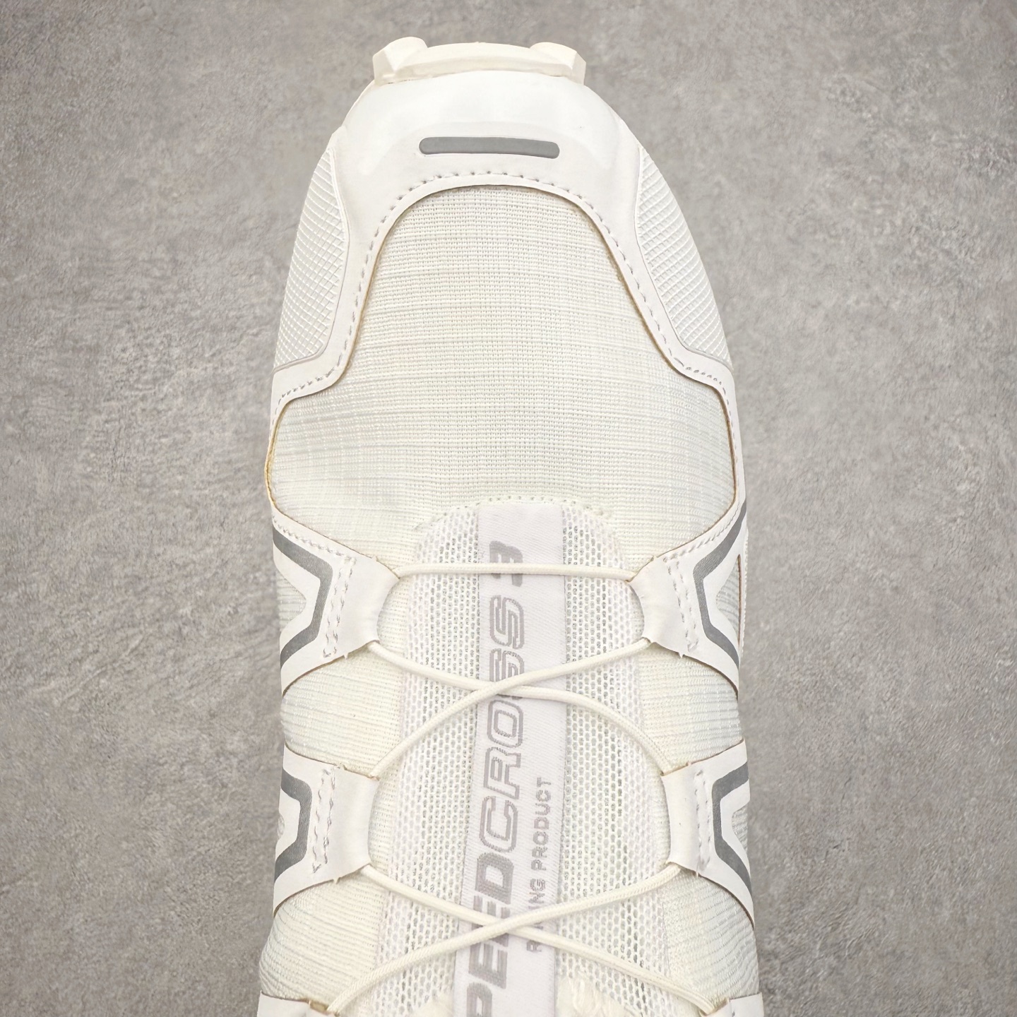 图片[4]-SALOMON 萨洛蒙 Speedcross 3 舒适轻盈减震包裹性支撑耐磨轻便低帮生活休闲鞋 男女同款 SALOMON诞生于1947年的法国阿尔卑斯山区，全球知名的户外运动品牌。一直致力于推动滑雪、越野跑等山地运动的发展及产品的进步。其产品设计致力于追求创新和发掘产品的性能极限，帮助喜欢自由的人在山地间不断挑战自我。实拍调校N版已经零色差零失真 百分百还原实物色彩所见即所得 不存在货不对板色差等低级问题 选购参考实物拍摄 不混卖不参货 只用心做好货严格选品 承诺混一赔十 尺码：36 36.5 37.5 38 38.5 39 40 40.5 41 42 42.5 43 44 44.5 45-选品中心