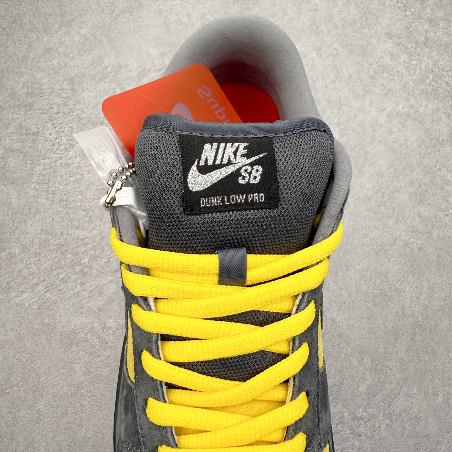 图片[5]-＃F版 NK SB Dunk Low HQ8487-300 极限压缩利润空间 超乎所想的高性价比 用料绝不含糊 原盒原配 正确耐磨橡胶大底 超高清洁度 全鞋零毛边皮料切割 全套原楦原模倾力打造完美版型 尺码：36 36.5 37.5 38 38.5 39 40 40.5 41 42 42.5 43 44 44.5 45 46 47.5-选品中心