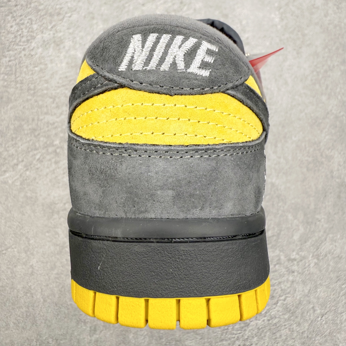 图片[8]-＃F版 NK SB Dunk Low HQ8487-300 极限压缩利润空间 超乎所想的高性价比 用料绝不含糊 原盒原配 正确耐磨橡胶大底 超高清洁度 全鞋零毛边皮料切割 全套原楦原模倾力打造完美版型 尺码：36 36.5 37.5 38 38.5 39 40 40.5 41 42 42.5 43 44 44.5 45 46 47.5-选品中心