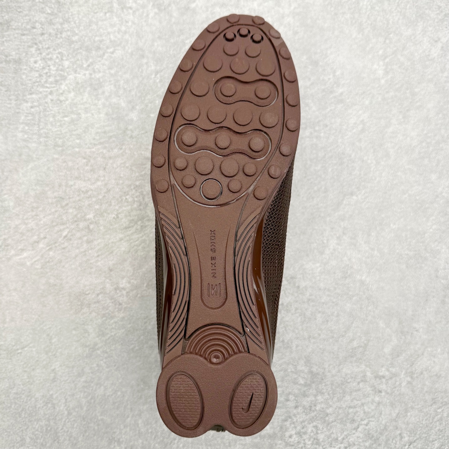 图片[9]-NK Total 90 Shox Secutor Magia 百搭舒适 耐磨 足球鞋 实拍调校N版已经零色差零失真 百分百还原实物色彩所见即所得 不存在货不对板色差等低级问题 选购参考实物拍摄 不混卖不参货 只用心做好货严格选品 承诺混一赔十 尺码：36 36.5 37.5 38 38.5 39 40 40.5 41 42 42.5 43 44 44.5 45-选品中心