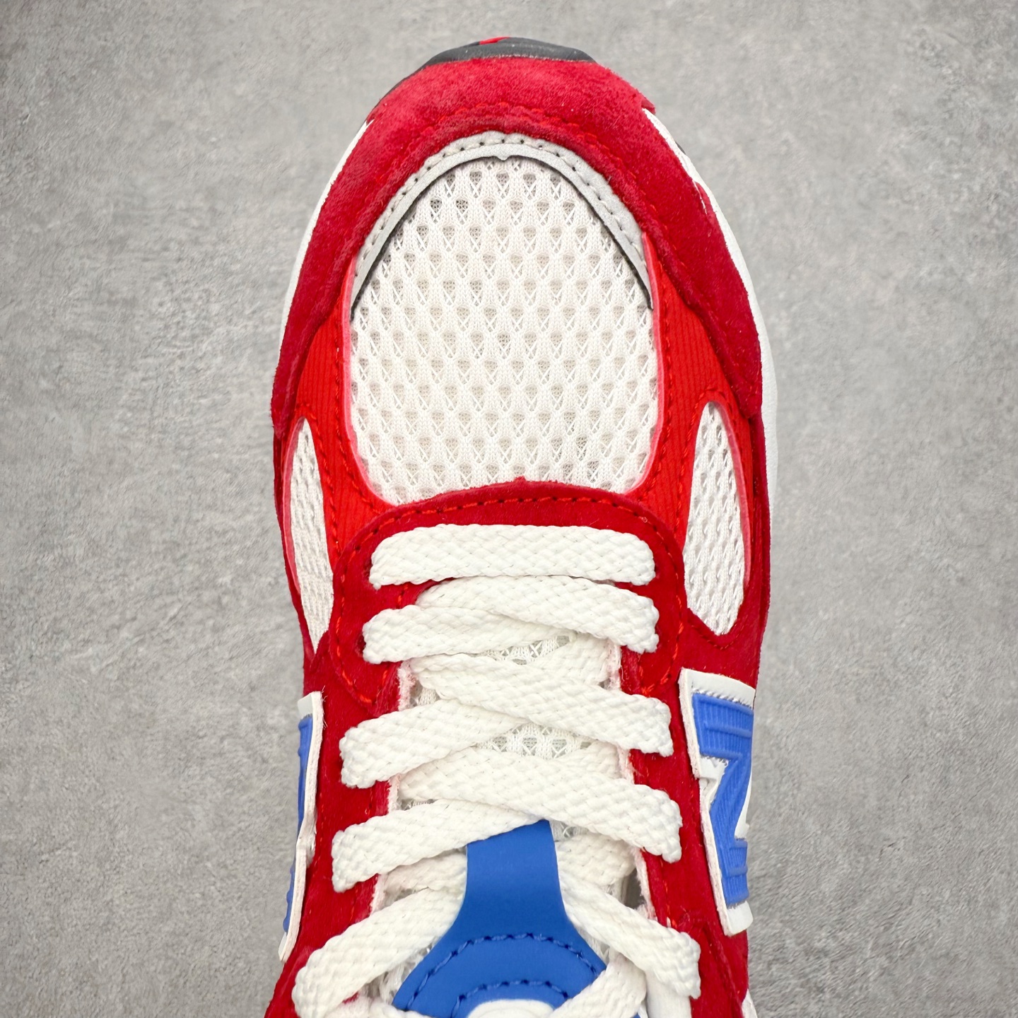 图片[4]-New Balance NB2010系列新百伦经典复古休闲运动板鞋 以ENCAP中底配以升级版 N-ERGY缓震物料 鞋面则采用特色的柔软麂皮搭以NewBalance经典的尼龙网布 低调中还原跑鞋本真 更年轻化的设计理念与材质 让新世代青年得以用全新视角体验经典鞋款的传奇魅力尺码：36 37 37.5 38 38.5 39.5 40 40.5 41.5 42 42.5 43 44 45-选品中心