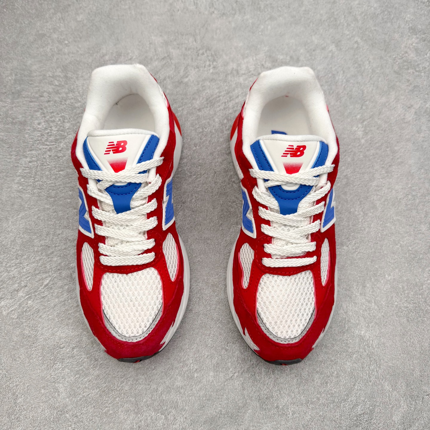 图片[2]-New Balance NB2010系列新百伦经典复古休闲运动板鞋 以ENCAP中底配以升级版 N-ERGY缓震物料 鞋面则采用特色的柔软麂皮搭以NewBalance经典的尼龙网布 低调中还原跑鞋本真 更年轻化的设计理念与材质 让新世代青年得以用全新视角体验经典鞋款的传奇魅力尺码：36 37 37.5 38 38.5 39.5 40 40.5 41.5 42 42.5 43 44 45-选品中心