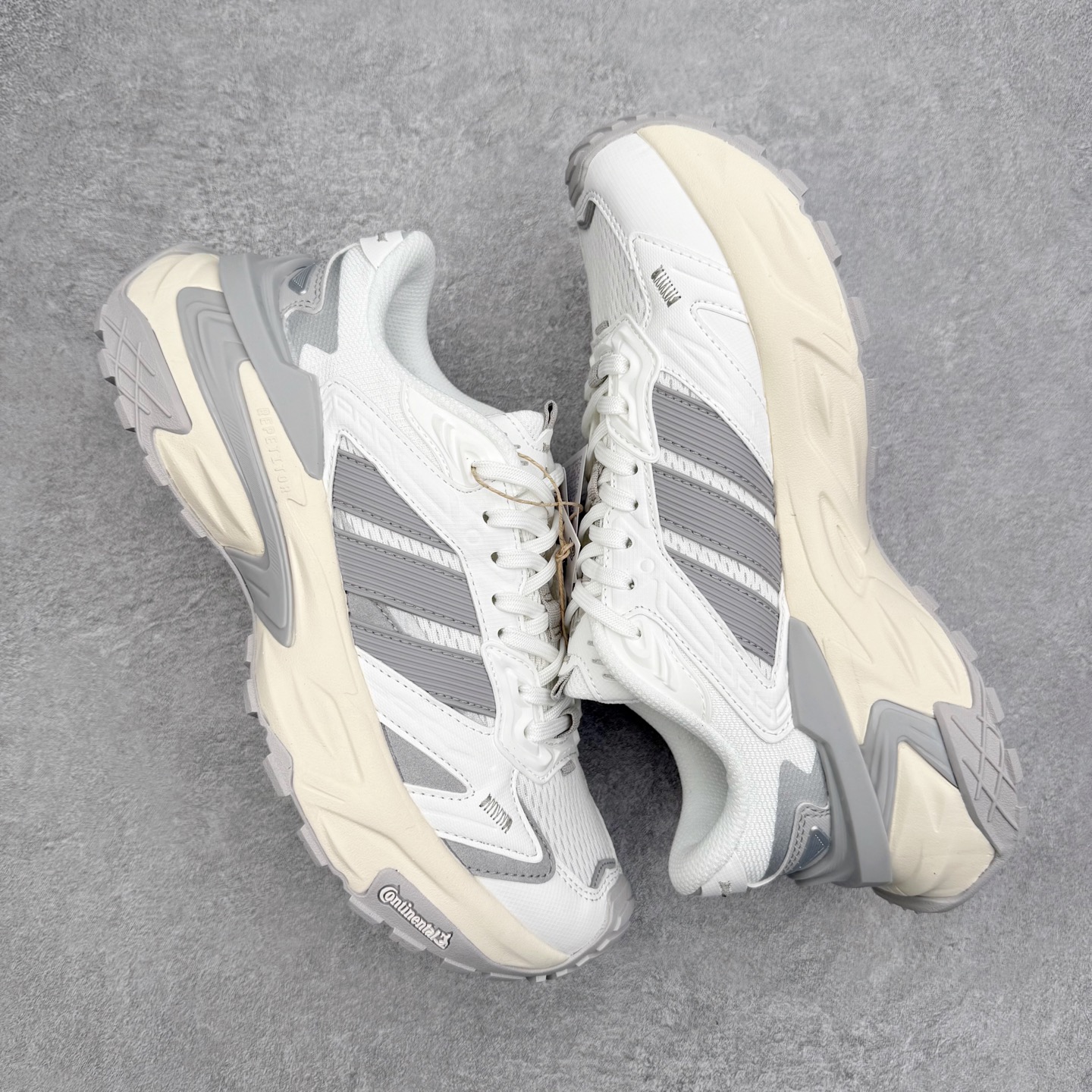 图片[3]-AD XLG STORM EDGE 经典百搭防滑老爹鞋 男女同款 实拍调校N版已经零色差零失真 百分百还原实物色彩所见即所得 不存在货不对板色差等低级问题 选购参考实物拍摄 不混卖不参货 只用心做好货严格选品 承诺混一赔十 尺码：36 36.5 37.5 38 38.5 39 40 40.5 41 42 42.5 43 44 44.5 45-选品中心