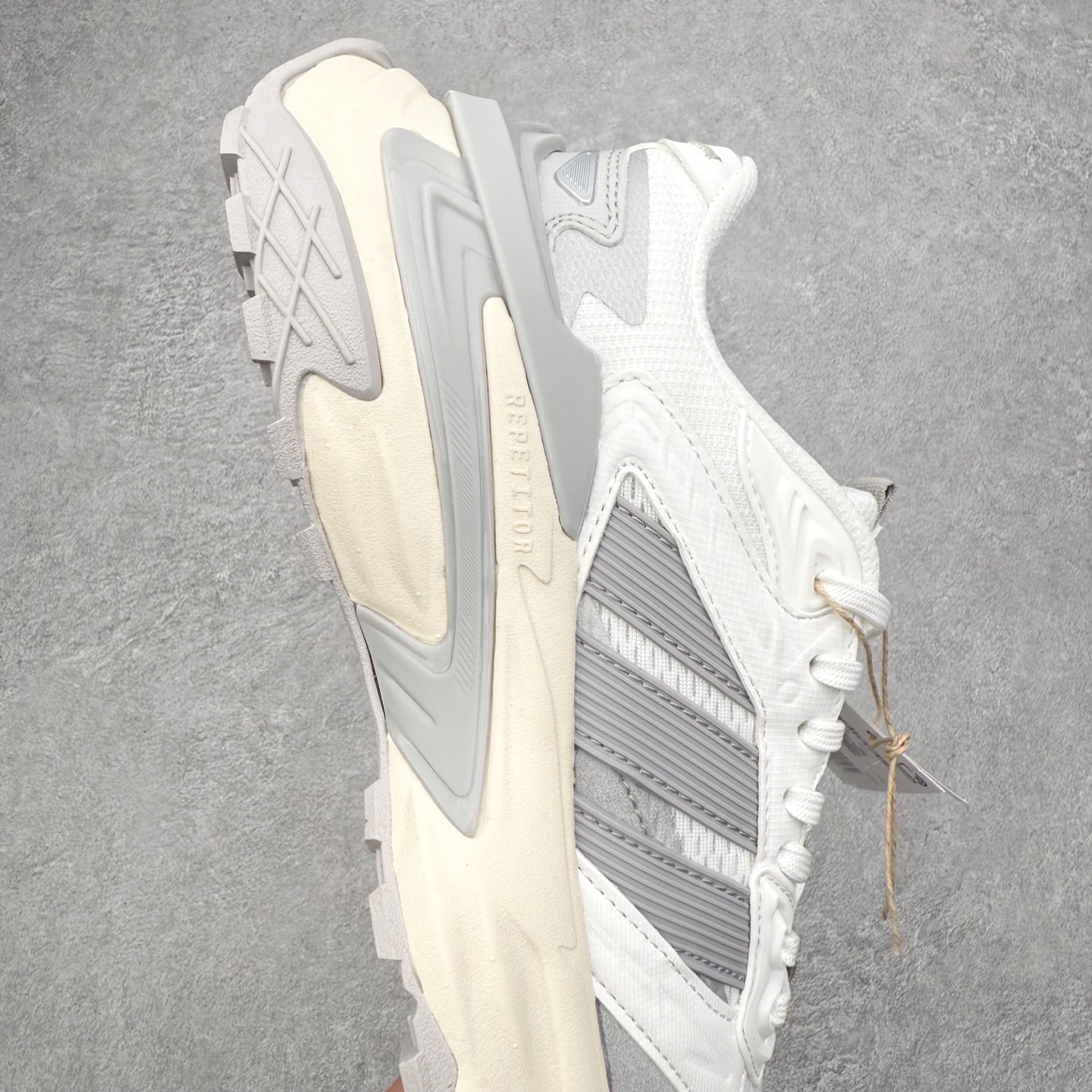 图片[6]-AD XLG STORM EDGE 经典百搭防滑老爹鞋 男女同款 实拍调校N版已经零色差零失真 百分百还原实物色彩所见即所得 不存在货不对板色差等低级问题 选购参考实物拍摄 不混卖不参货 只用心做好货严格选品 承诺混一赔十 尺码：36 36.5 37.5 38 38.5 39 40 40.5 41 42 42.5 43 44 44.5 45-选品中心