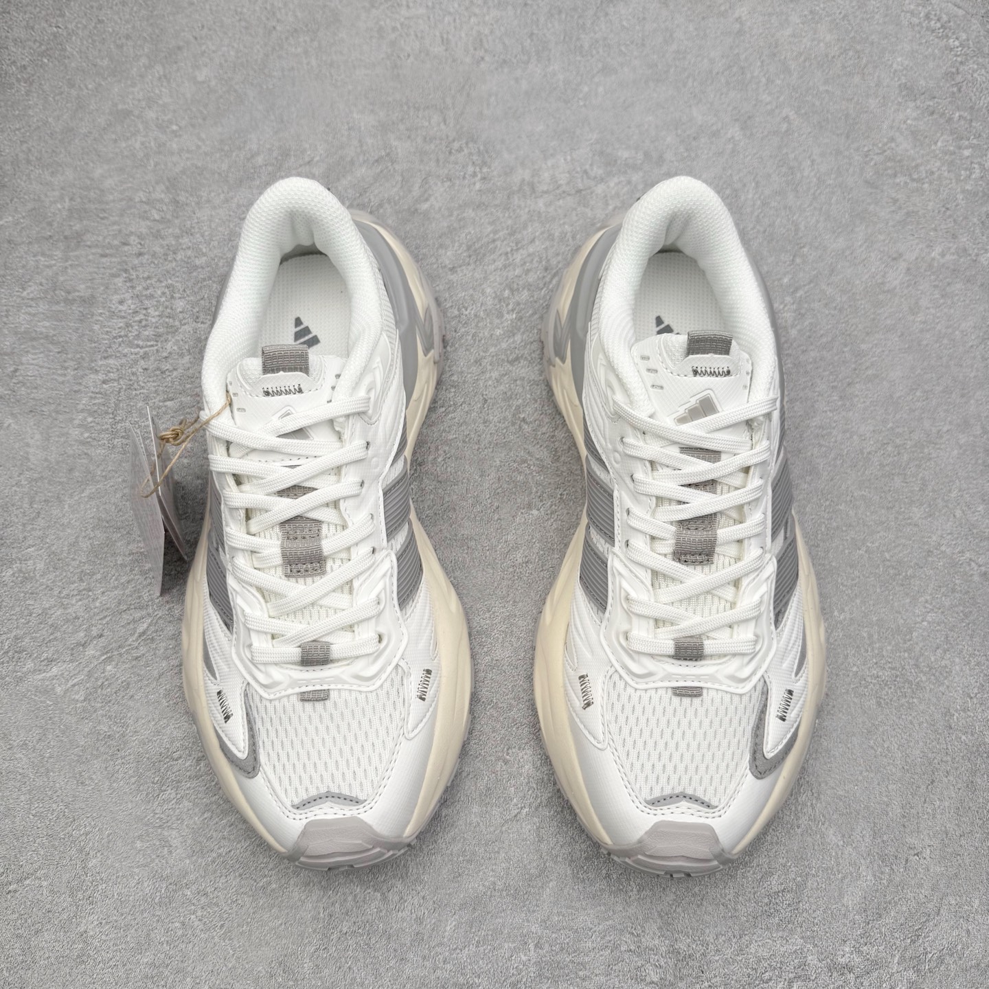 图片[2]-AD XLG STORM EDGE 经典百搭防滑老爹鞋 男女同款 实拍调校N版已经零色差零失真 百分百还原实物色彩所见即所得 不存在货不对板色差等低级问题 选购参考实物拍摄 不混卖不参货 只用心做好货严格选品 承诺混一赔十 尺码：36 36.5 37.5 38 38.5 39 40 40.5 41 42 42.5 43 44 44.5 45-选品中心