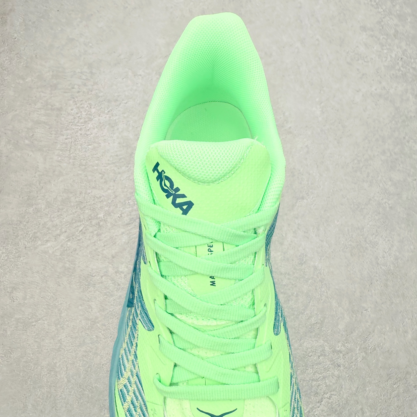 图片[5]-HOKA ONE ONE Mafate Speed 4 飞速玛法特4代系列低帮轻量户外越野休闲运动慢跑鞋 HOKA ONE ONE是来自美国的跑步鞋知名品牌，创立于2009年，始终致力于为所有跑者提供更新、更好的跑步装备。相比常规跑鞋，HOKA ONE ONE特别研发使用性能独特的几何形跑鞋中底，此种鞋底更厚、更高、回弹性也更好，除了卓越的缓冲性能，它还能为各种阶段的跑者带来更具动感、更加稳定的跑步体验。HOKAONE ONE从设计之初就清楚意识到，要保证跑者步幅的均匀一致，双脚自然而然的运动至关重要。尺码：36 36.5 37.5 38 39 40 40.5 41 42 42.5 43 44 45 46-选品中心