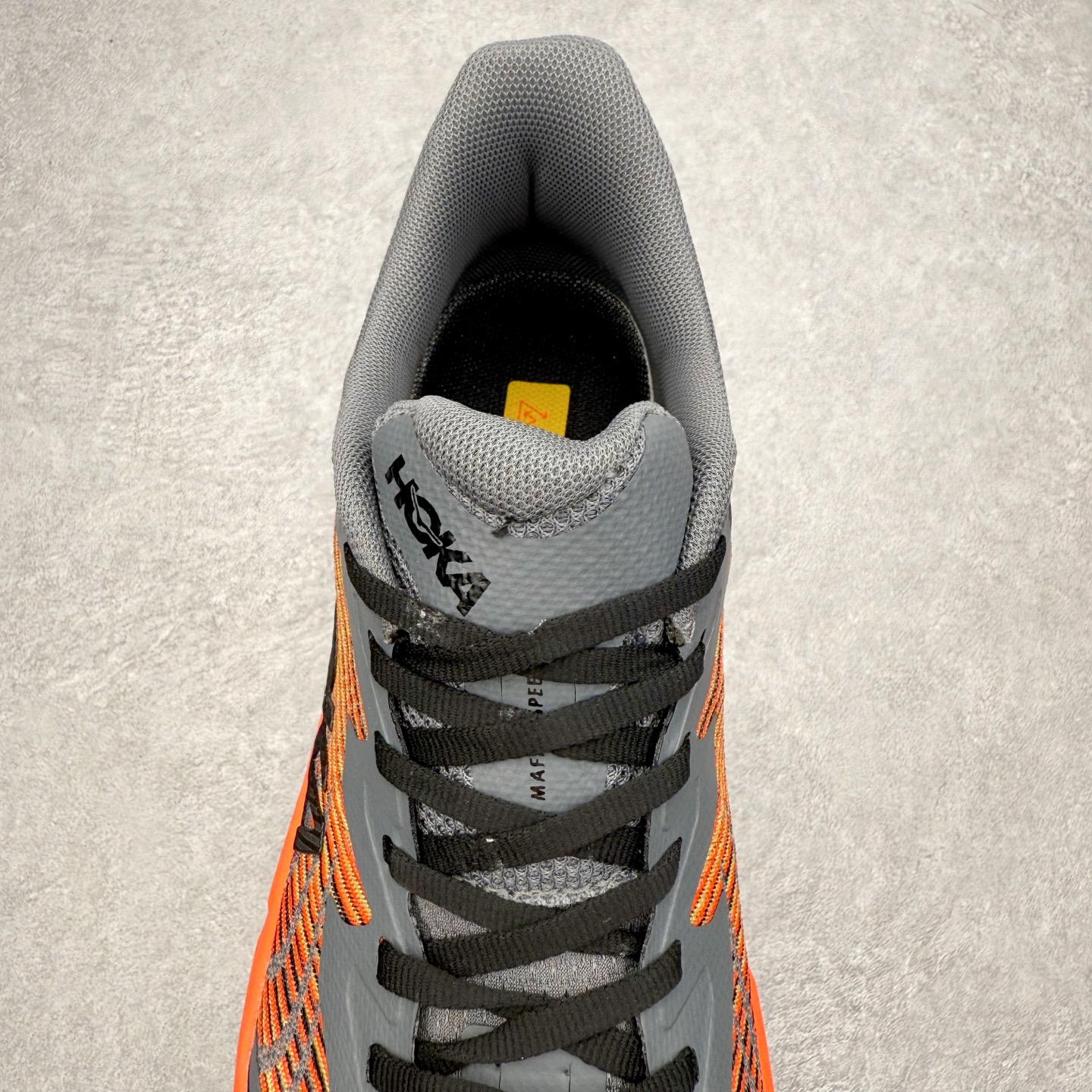 图片[5]-HOKA ONE ONE Mafate Speed 4 飞速玛法特4代系列低帮轻量户外越野休闲运动慢跑鞋 HOKA ONE ONE是来自美国的跑步鞋知名品牌，创立于2009年，始终致力于为所有跑者提供更新、更好的跑步装备。相比常规跑鞋，HOKA ONE ONE特别研发使用性能独特的几何形跑鞋中底，此种鞋底更厚、更高、回弹性也更好，除了卓越的缓冲性能，它还能为各种阶段的跑者带来更具动感、更加稳定的跑步体验。HOKAONE ONE从设计之初就清楚意识到，要保证跑者步幅的均匀一致，双脚自然而然的运动至关重要。尺码：36 36.5 37.5 38 39 40 40.5 41 42 42.5 43 44 45 46-选品中心