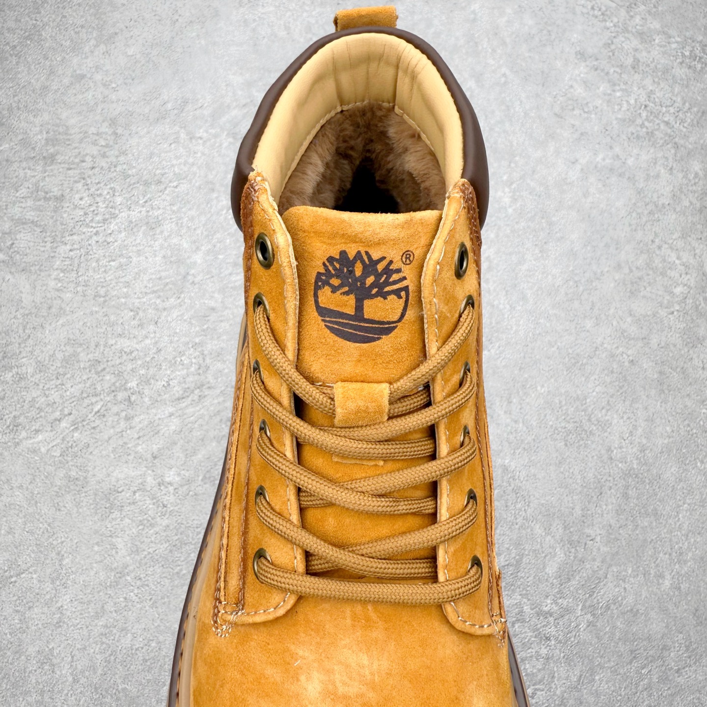 图片[5]-Timberland添柏岚/天伯伦户外中帮休闲大黄靴系列 广东大厂品质 原盒原包装 面料采用意大利🇮🇹顶级磨砂细纹牛皮 搭配防臭防腐真皮乳胶鞋垫 给您完美的穿着体验 质量考究耐穿 型男必备 专治不帅 高品质脚感一流 尺码：38 39 40 41 42 43 44（皮鞋码）-选品中心