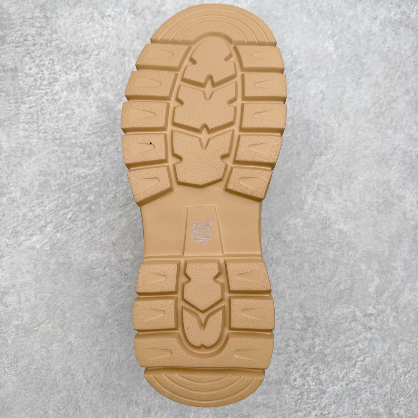 图片[9]-Timberland添柏岚/天伯伦户外中帮休闲大黄靴系列 广东大厂品质 原盒原包装 面料采用意大利🇮🇹顶级磨砂细纹牛皮 搭配防臭防腐真皮乳胶鞋垫 给您完美的穿着体验 质量考究耐穿 型男必备 专治不帅 高品质脚感一流 尺码：38 39 40 41 42 43 44（皮鞋码）-选品中心