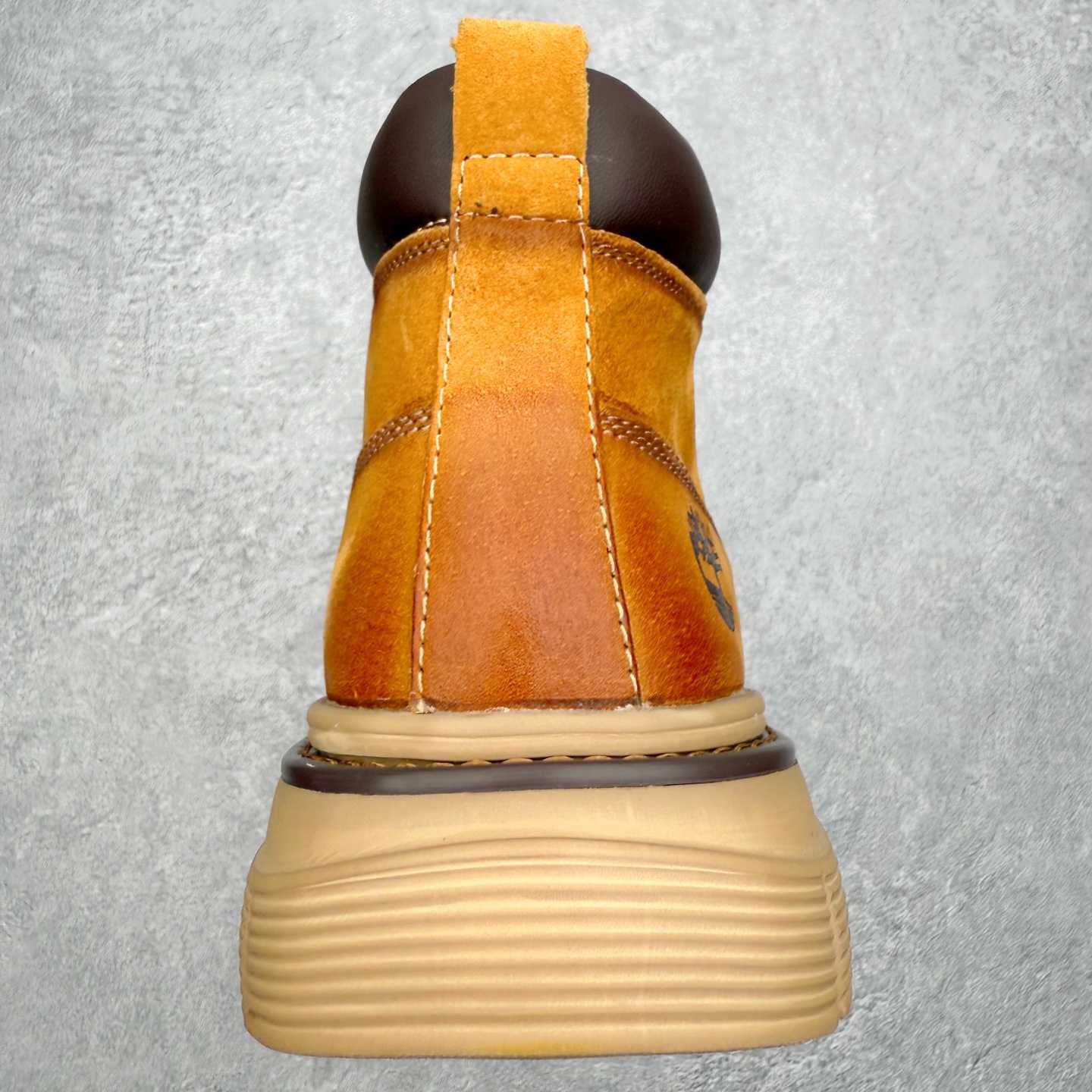 图片[8]-Timberland添柏岚/天伯伦户外中帮休闲大黄靴系列 广东大厂品质 原盒原包装 面料采用意大利🇮🇹顶级磨砂细纹牛皮 搭配防臭防腐真皮乳胶鞋垫 给您完美的穿着体验 质量考究耐穿 型男必备 专治不帅 高品质脚感一流 尺码：38 39 40 41 42 43 44（皮鞋码）-选品中心