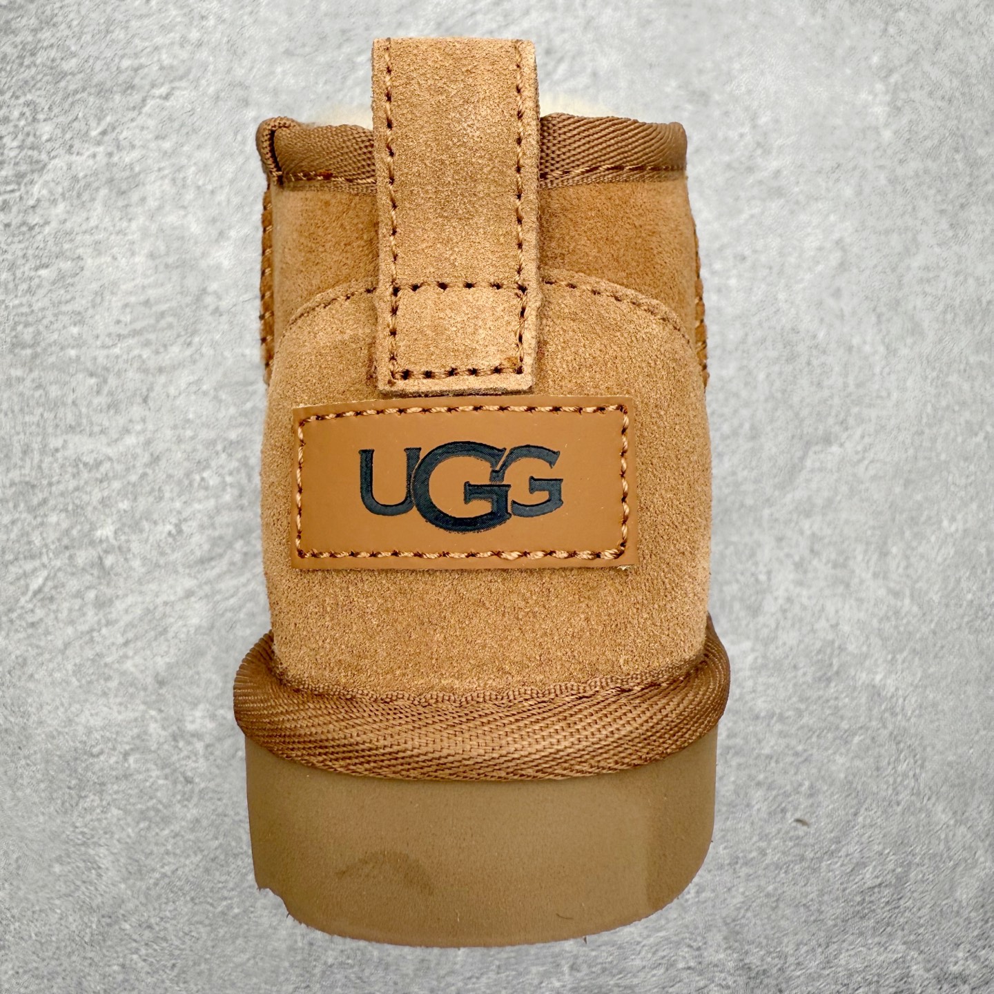 图片[8]-UGG 6109 秋冬经典户外雪地靴童鞋 官方同步包装 检验标 材料采用原厂防污防水皮料 羊毛皮一体 防滑耐磨轻翼大底 保暖性能十足 严寒季节 必属佳品 尺码：28 29 30 31 32 33 34 35-选品中心