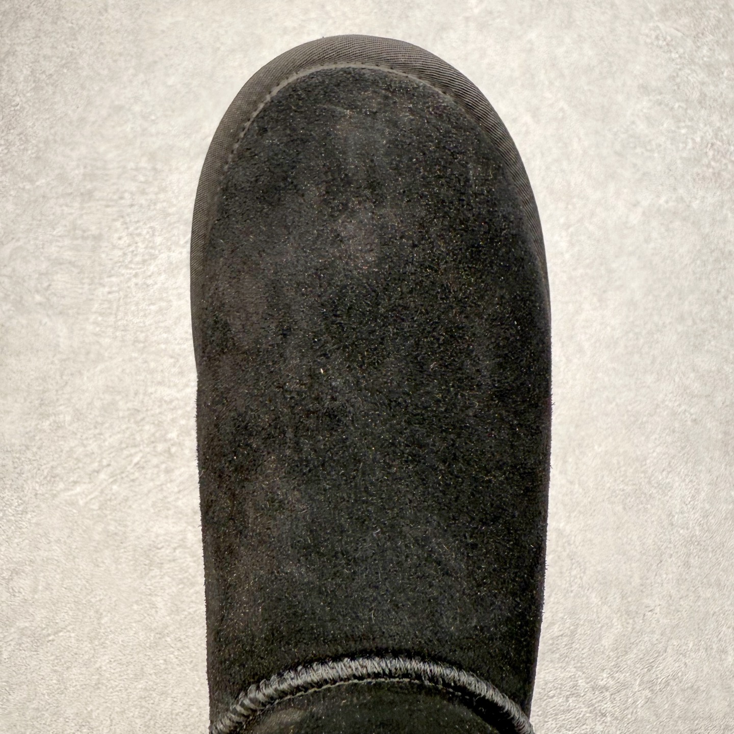 图片[4]-＃福利特价 UGG秋冬经典户外雪地靴 官方同步包装 检验标 材料采用原厂防污防水皮料 羊毛皮一体 防滑耐磨轻翼大底 保暖性能十足 严寒季节 必属佳品 尺码：35 36 37 38 39 40 41 42 43 44 45-选品中心