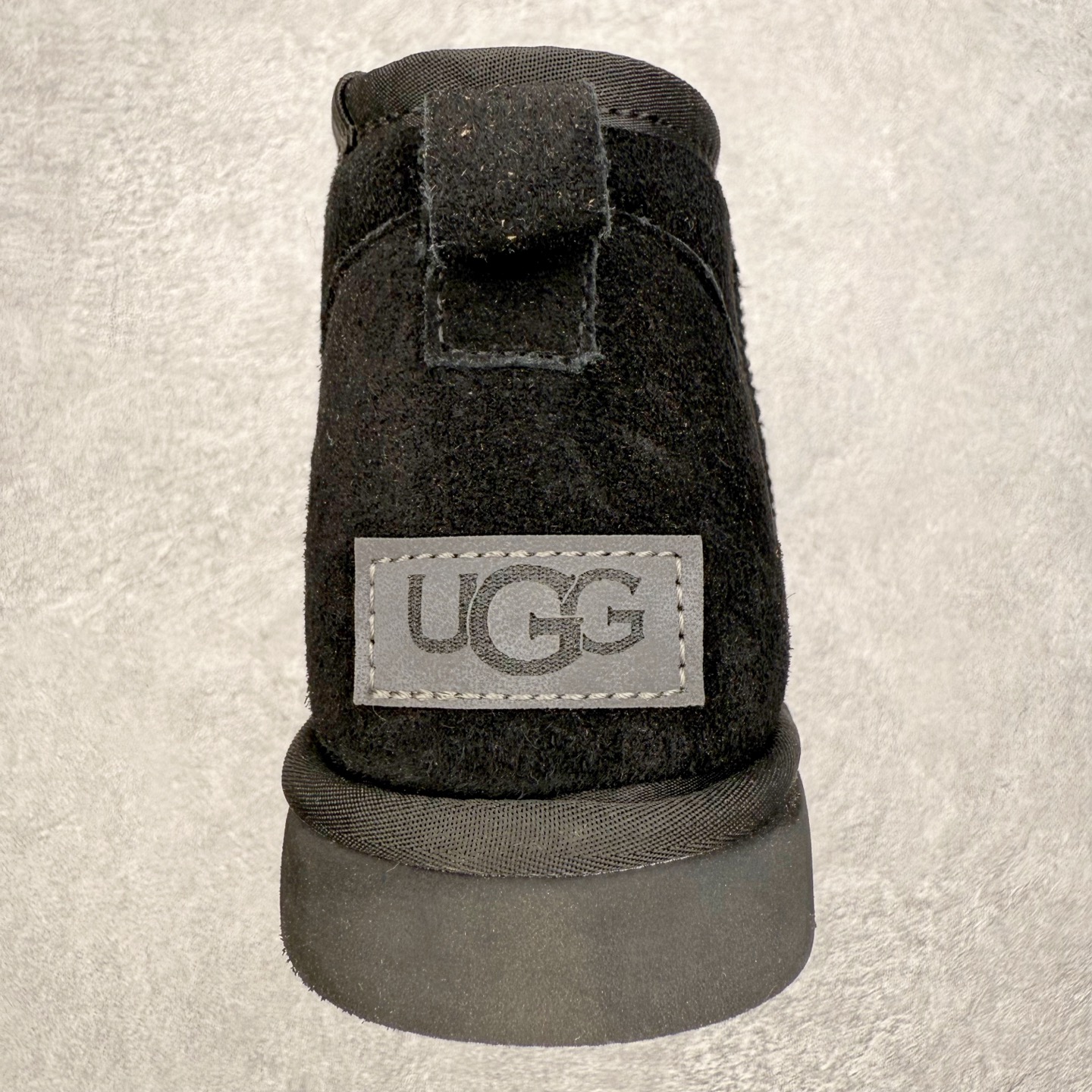 图片[8]-＃福利特价 UGG秋冬经典户外雪地靴 官方同步包装 检验标 材料采用原厂防污防水皮料 羊毛皮一体 防滑耐磨轻翼大底 保暖性能十足 严寒季节 必属佳品 尺码：35 36 37 38 39 40 41 42 43 44 45-选品中心