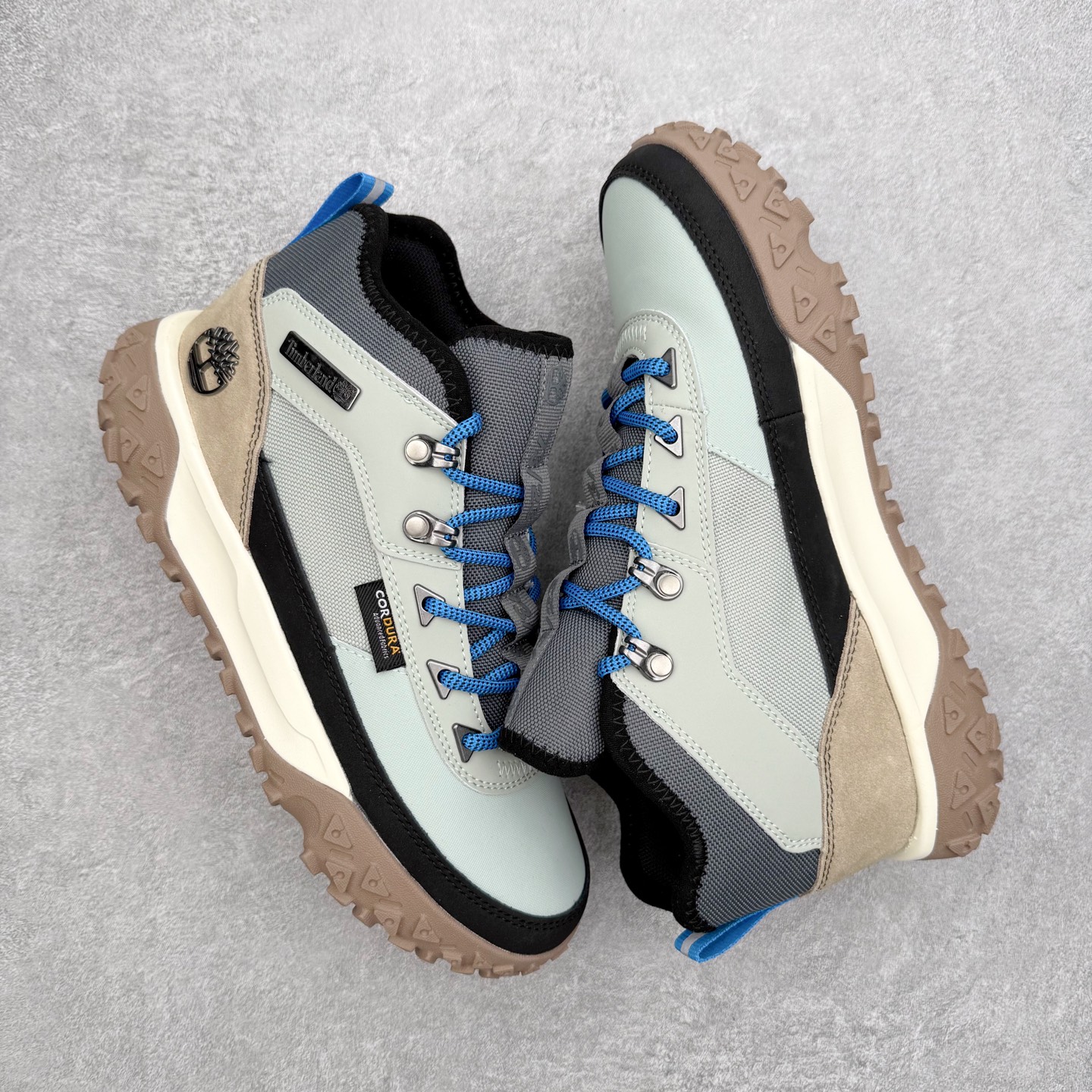 图片[3]-Timberland Greenstride Motion 6 添柏岚防滑耐磨低帮户外功能鞋 简约大方的造型设计，给人以随性休闲的时尚格调，穿着舒适轻便，运动灵活自如，满足日常个性穿搭。Timberland户外品牌最早成立于1918年的美国波士顿，它的成功故事就从第一双防水皮靴Yellow Boots开始。这双具备完全防水机能的靴子瞬间广受好评，他那独创又不失古典的款式，以及大胆使用黄色的崭新风格，吸引了广大消费者的目光。现今仍不改其原有风貌的这双黄靴，就是火遍全球的“大黄靴”。Timberland的高端工艺、实穿耐用等特点让他拥有绝对鞋界地位。尺码：40 41 41.5 42 43 43.5 44 44.5 45 45.5 46-选品中心