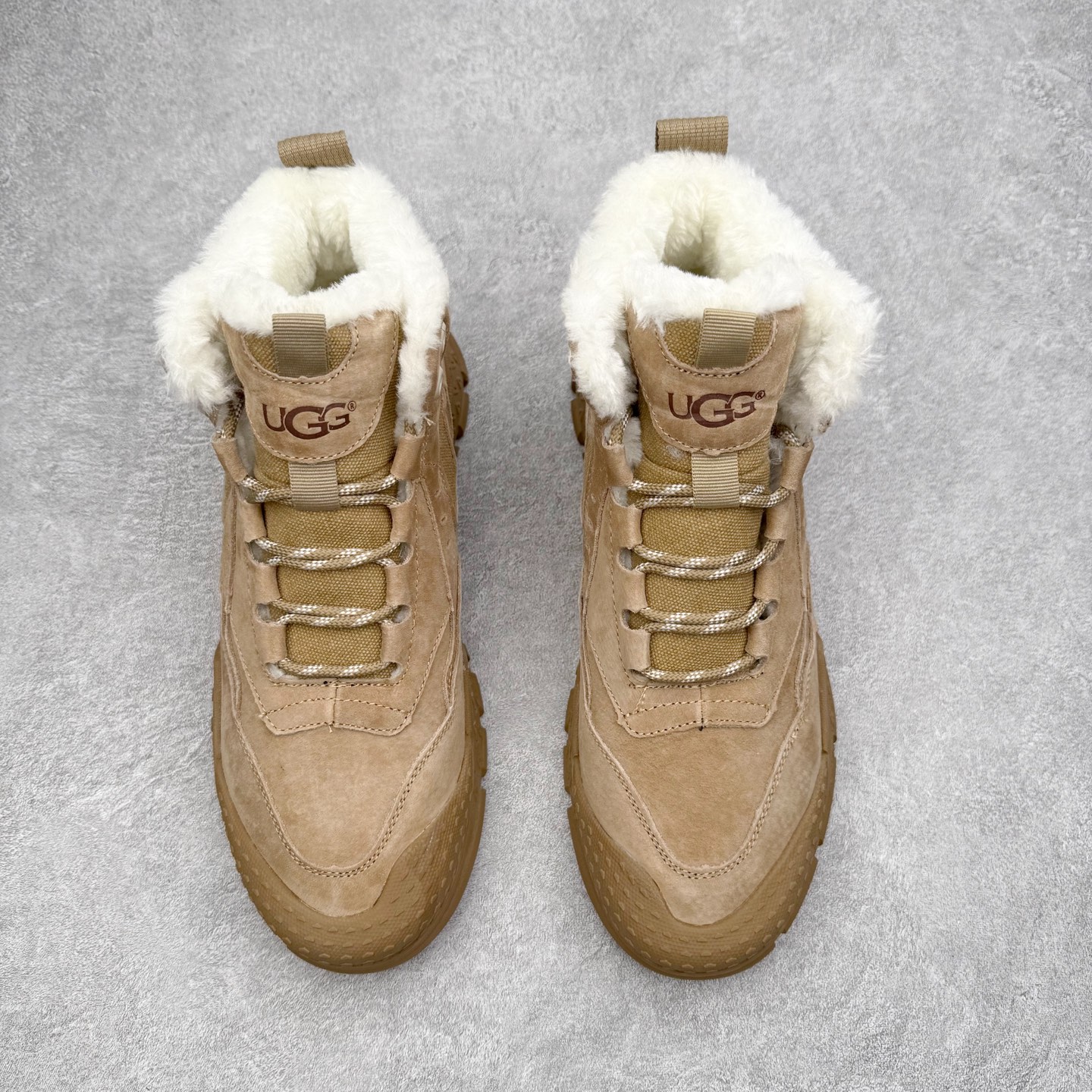 图片[2]-UGG Tasman Weather Hybrid 塔斯曼混合系列户外中帮休闲马丁靴雪地靴UGG秋冬新品 秋冬必备（内里加绒保暖🔥）时尚休闲马丁靴雪地靴系列 代购专供品质 面料采用进口头层牛皮材质 鞋内里采用🔥毛茸一体内里保暖锁热。外置防滑橡胶大底 系带设计 穿脱十分方便 采用TPU模压定型真皮鞋面材质#科技外底防滑,耐磨性和良好的弹性！尺码：39-44-选品中心