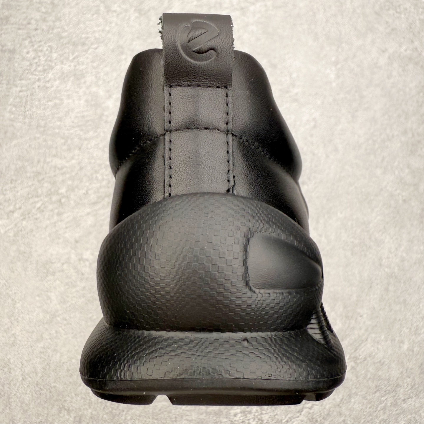 图片[8]-ECCO爱步跑步鞋百搭舒适 秋冬新款厚底休闲运动鞋男鞋 灵动系列 黄景瑜同款 品质牛皮鞋面，轻盈柔韧 具有良好的透气性 细腻柔软 简约系带设计 可自由调节松紧 贴合脚型 PU泡沫橡胶大底 抓地力强 具有良好的防滑耐磨性 时尚简约 休闲百搭 尺码：38 39 40 41 42 43 44 （皮鞋码）-选品中心